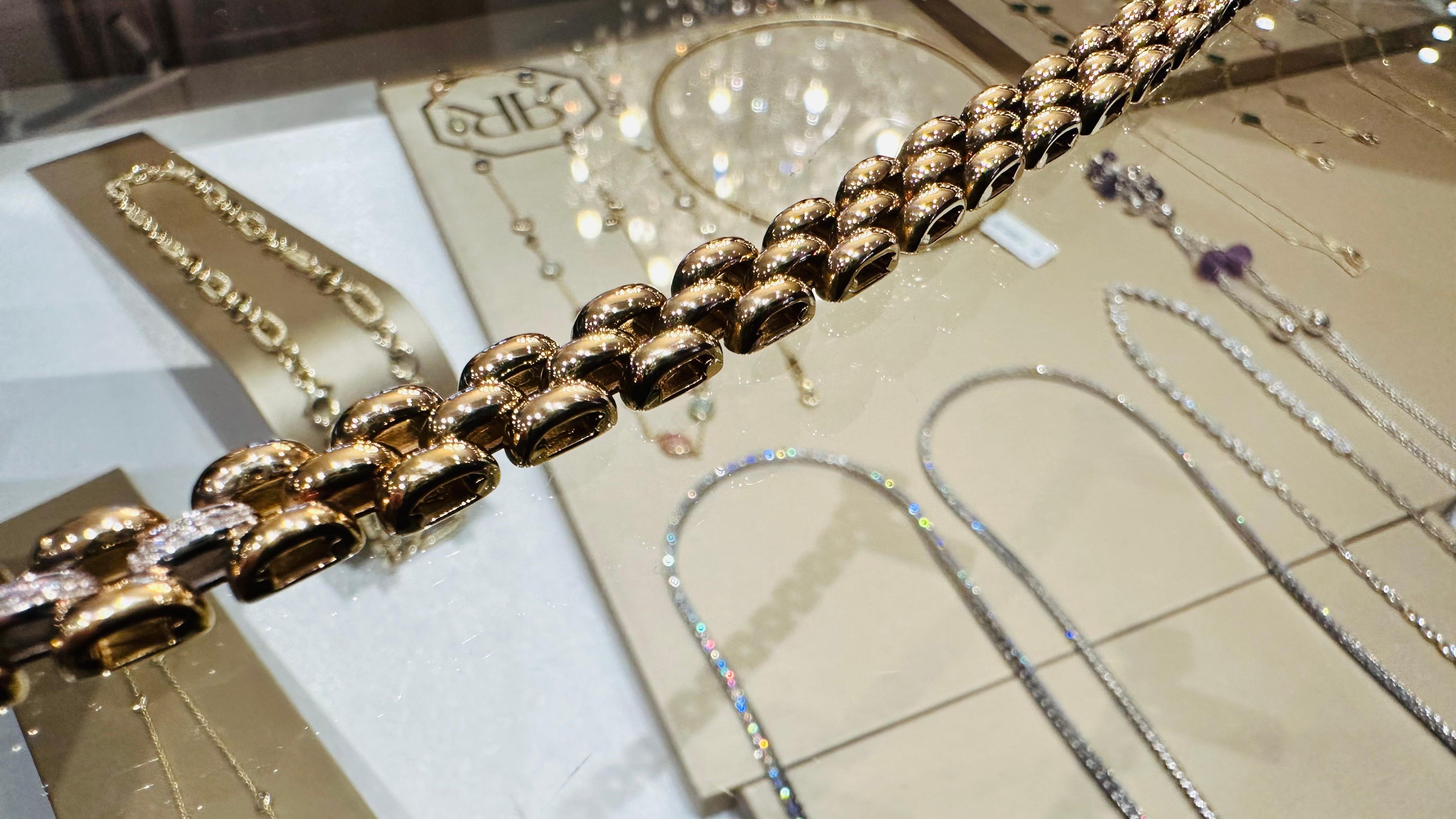 Bracelet unisexe en or 18 kt avec diamants 0.54 : Elégance et polyvalence en vente 2