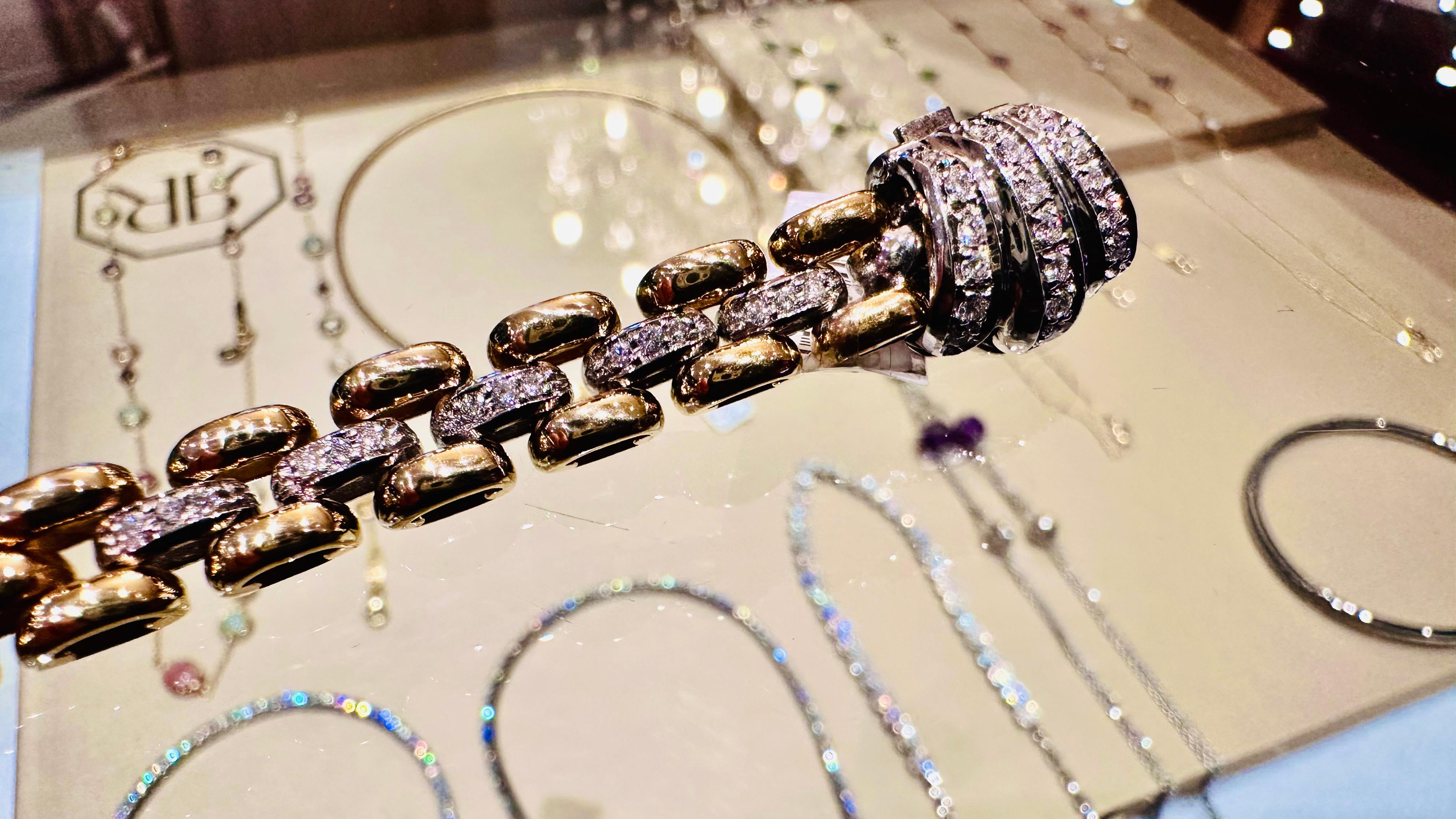 Bracelet unisexe en or 18 kt avec diamants 0.54 : Elégance et polyvalence en vente 3
