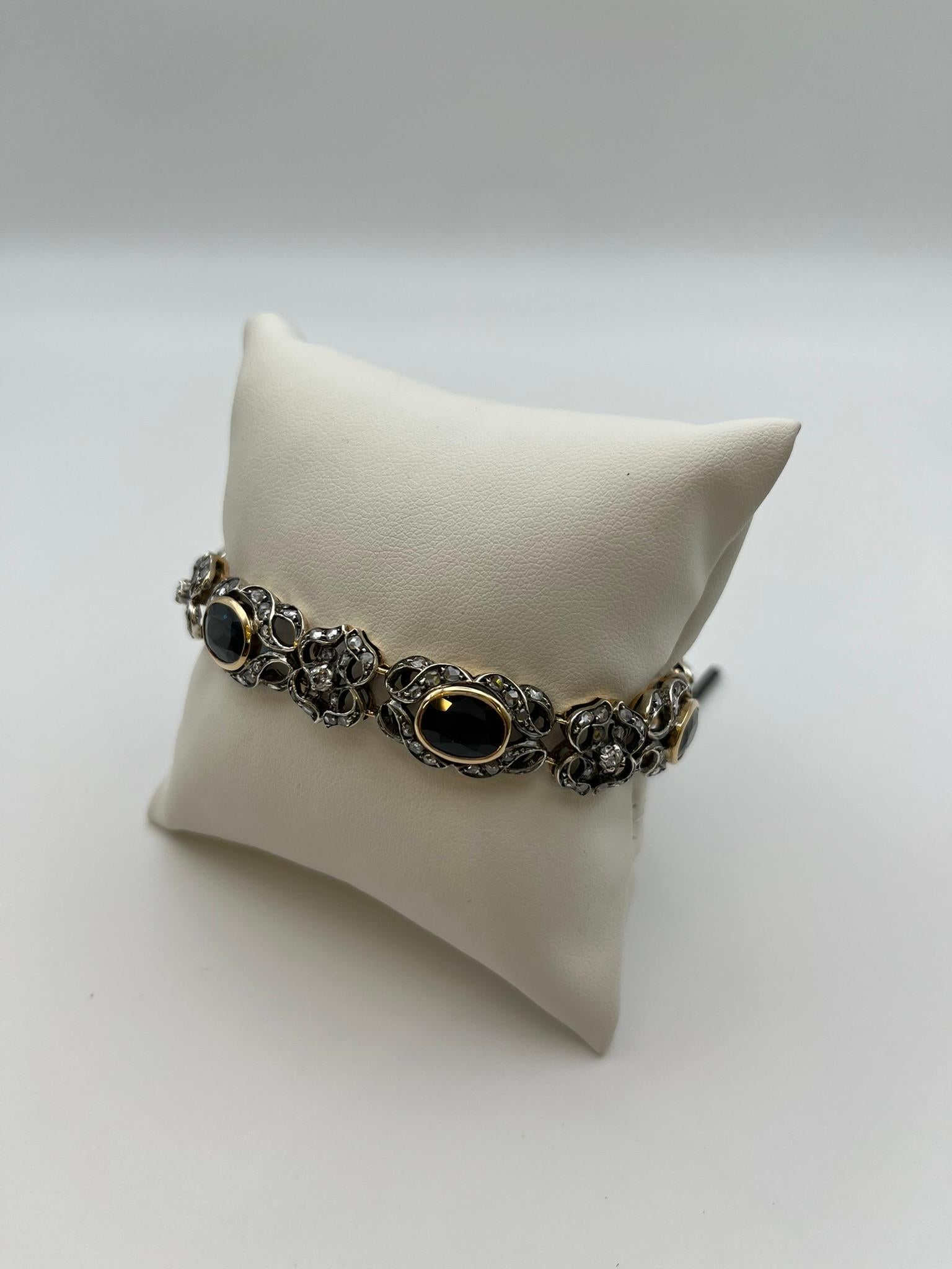 Pulsera vintage de oro y plata con diamantes y zafiros de 21 quilates Corte brillante en venta