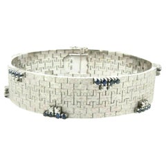 Vintage Italian 18k white gold bracelet with diamonds and sapphires