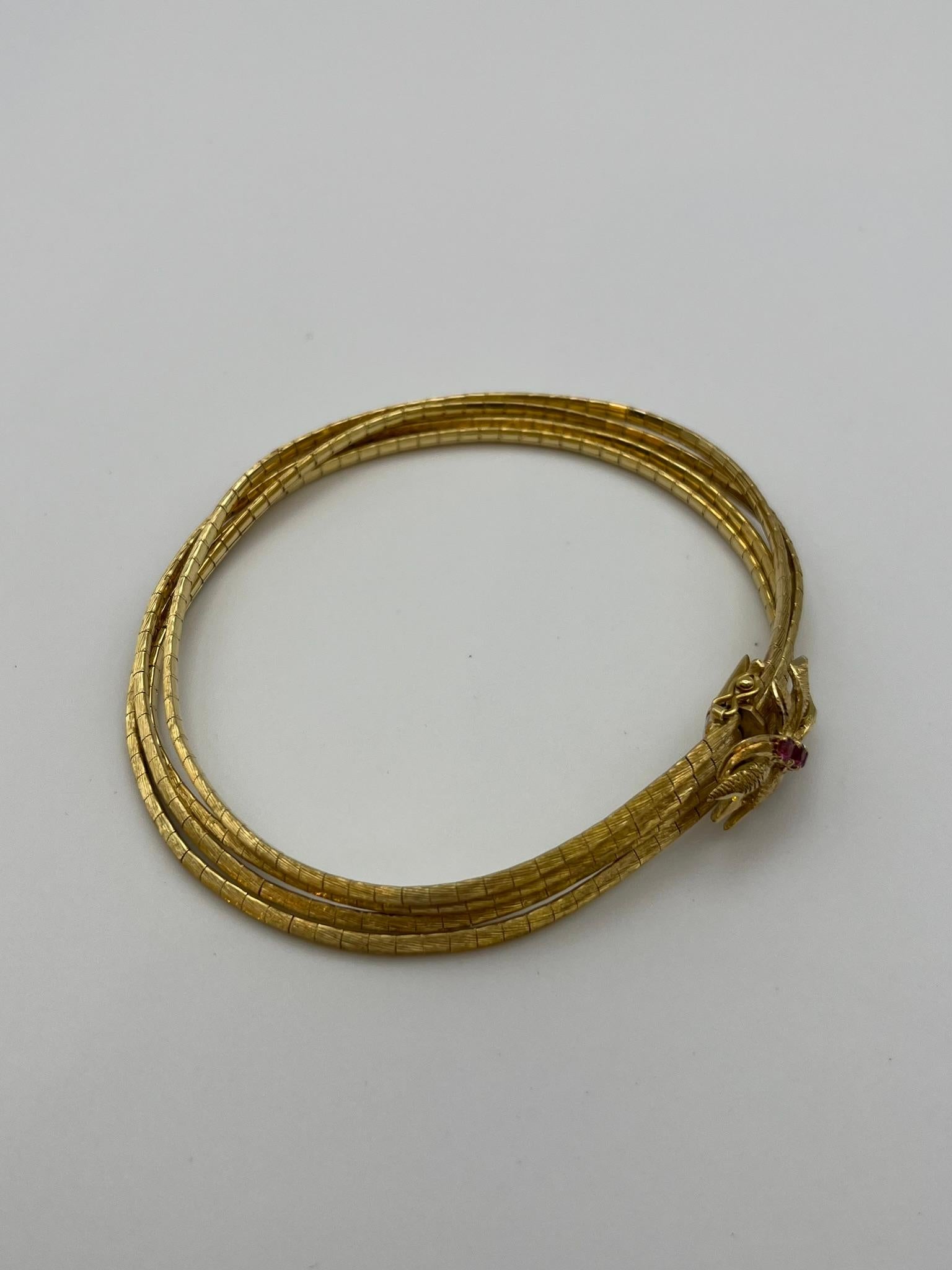 Bracciale vintage multifilo in oro giallo 18 kt. con rubini In condizioni ottime in vendita a Abano Terme, IT