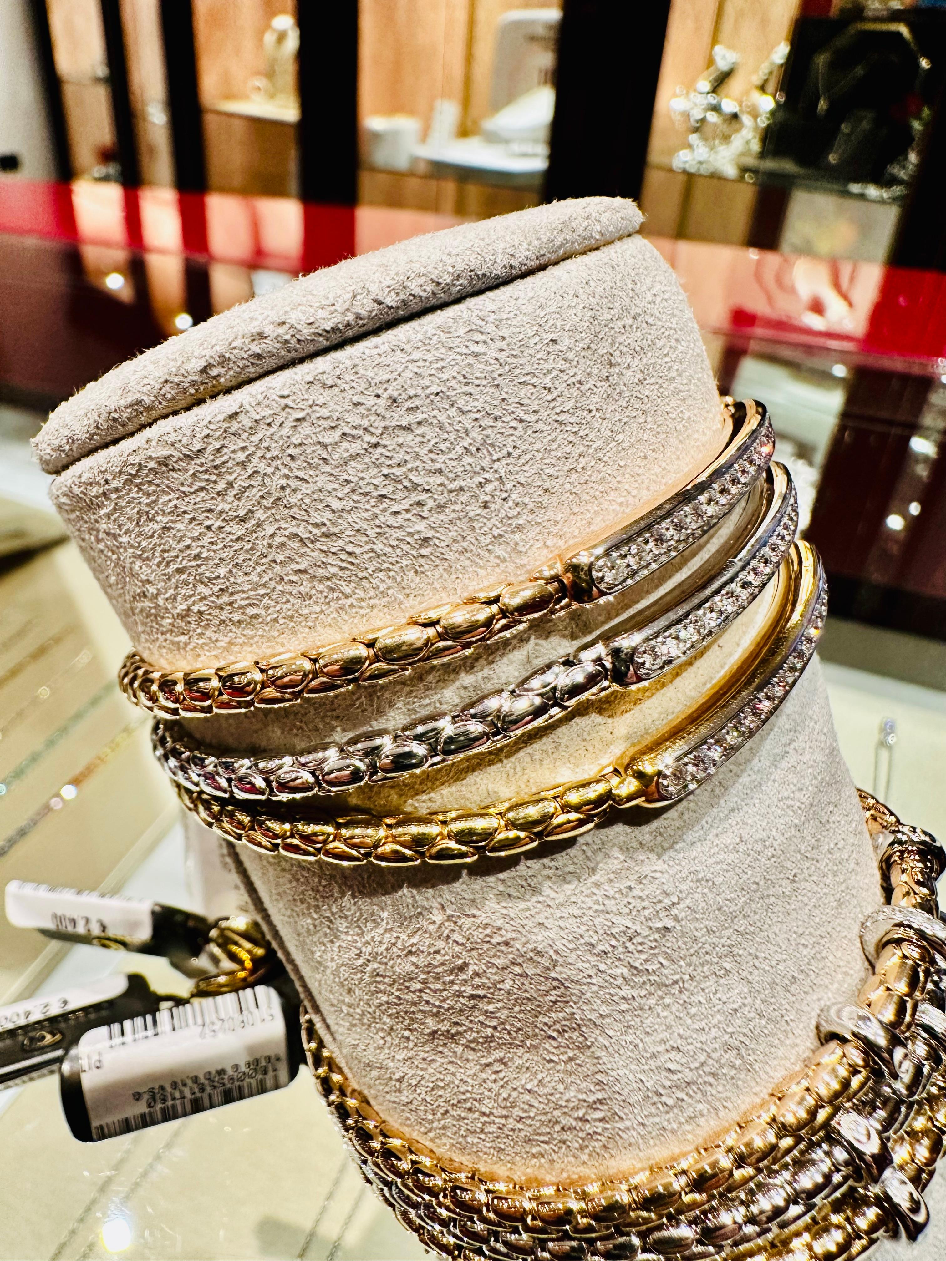 Bracciali Stretch Chimento in Oro Bianco, Giallo e Rosé con Diamanti For Sale 3