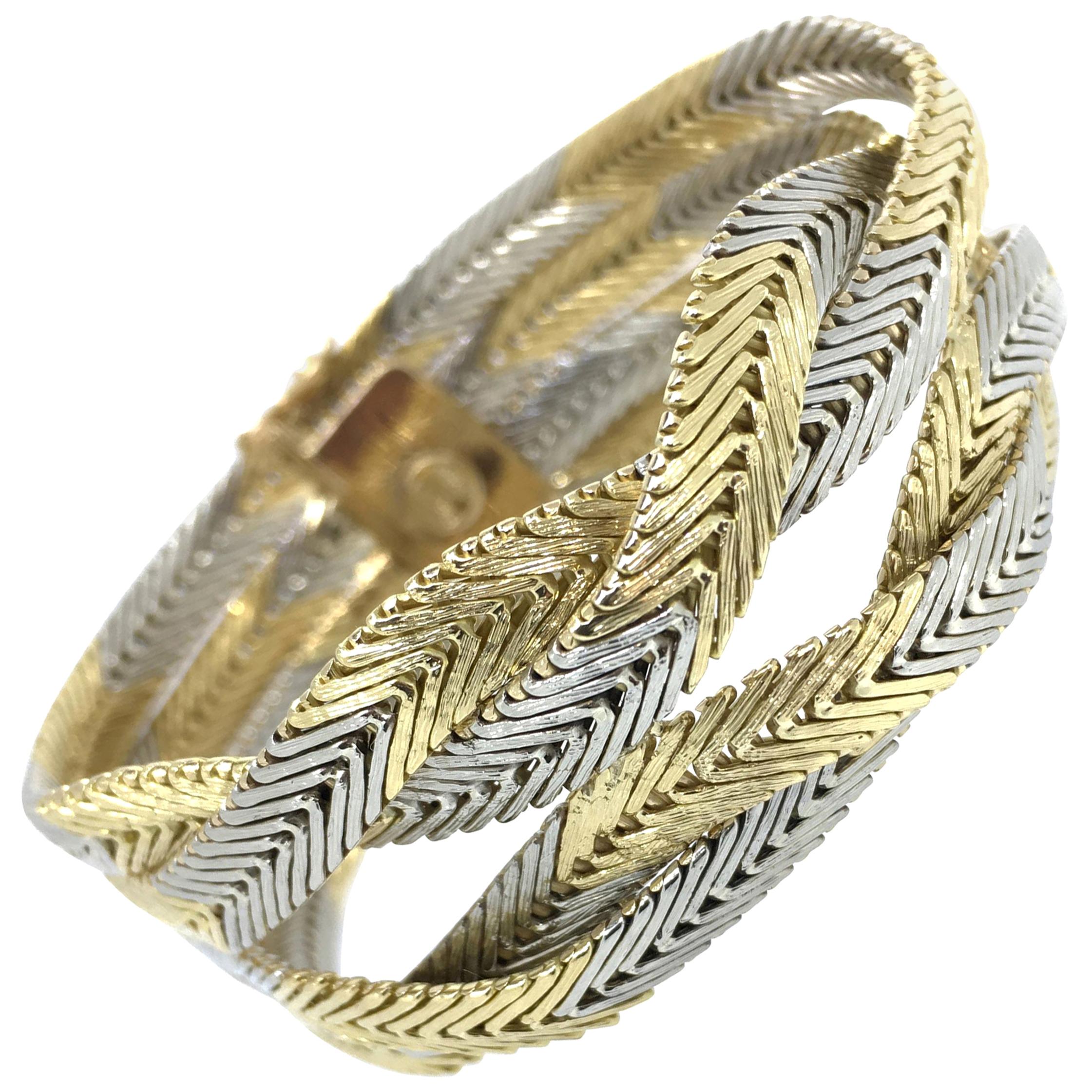 Pearl Flower Design Italian 18 Karat Gold Bracelet For Sale at 1stDibs