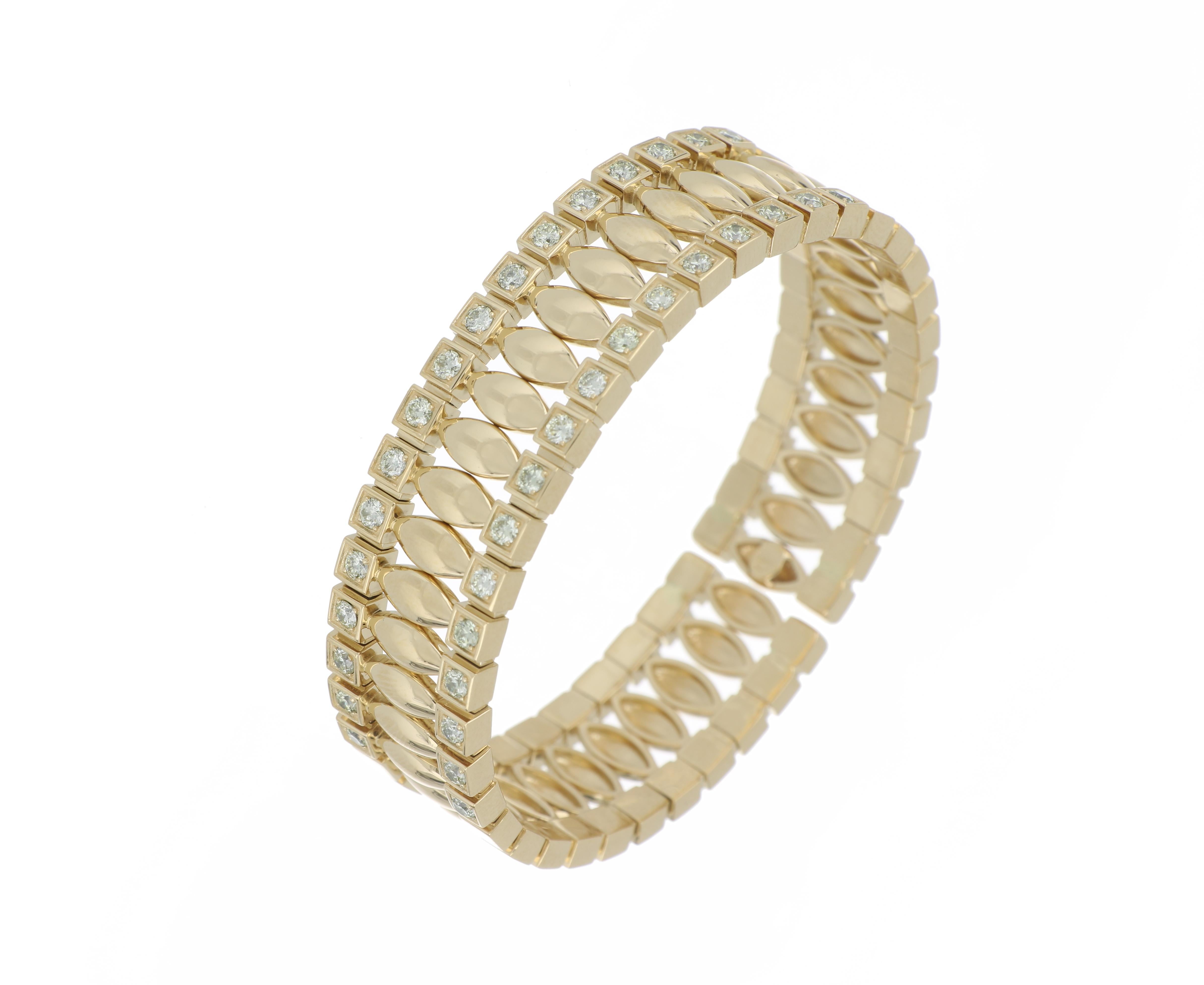 Women's Bracelet 18 Karat Yellow Gold and Cream Diamonds VS color G, Handmade For Sale