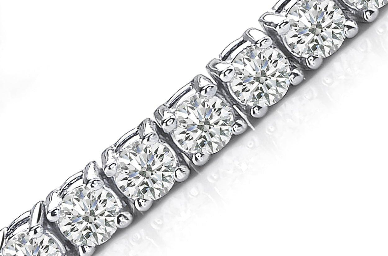 Contemporary Bracelet 18kt White Gold Perpetual Tennis & 42 Diamonds 6.40 Cts For Sale