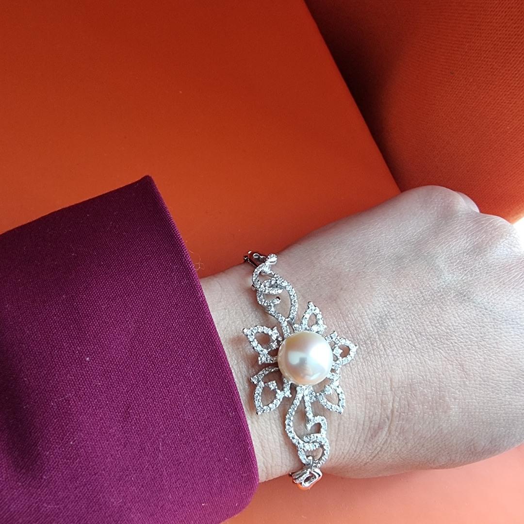 Armband Al Majed Jewellery En oder 18 Karat, Südseeperlen Et Diamanten (Barock) im Angebot