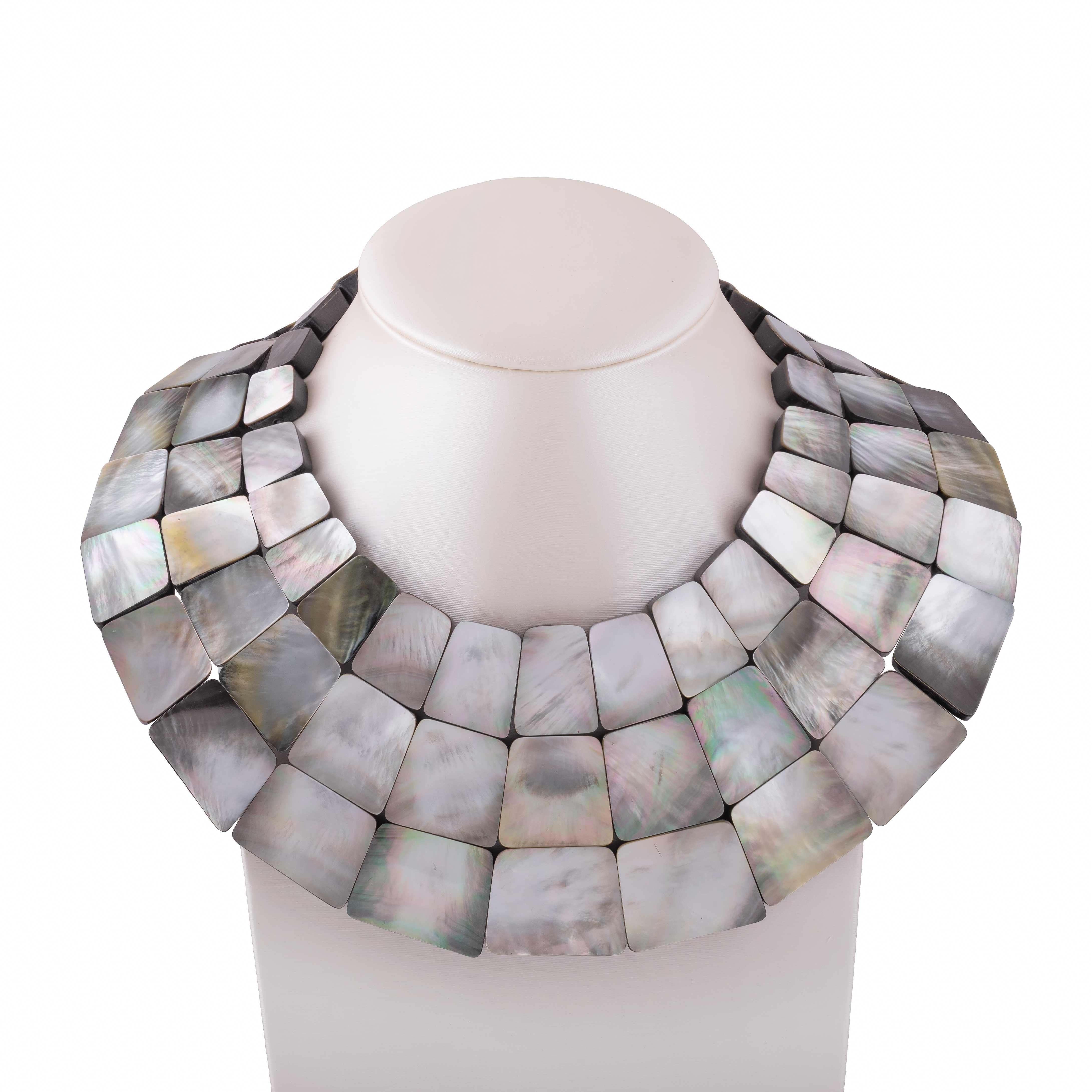 Women's Bracelet and Choker Necklace Set, Mother of Pearl Polyester and Leather For Sale