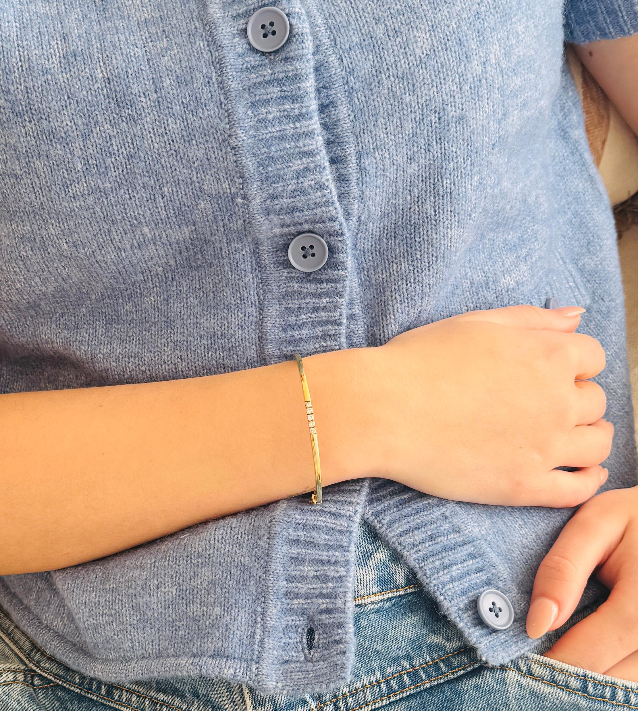 Brilliant Cut Bracelet bangle 14 carat yellow gold  5 brilliant cut diamonds of 0.25 carat For Sale