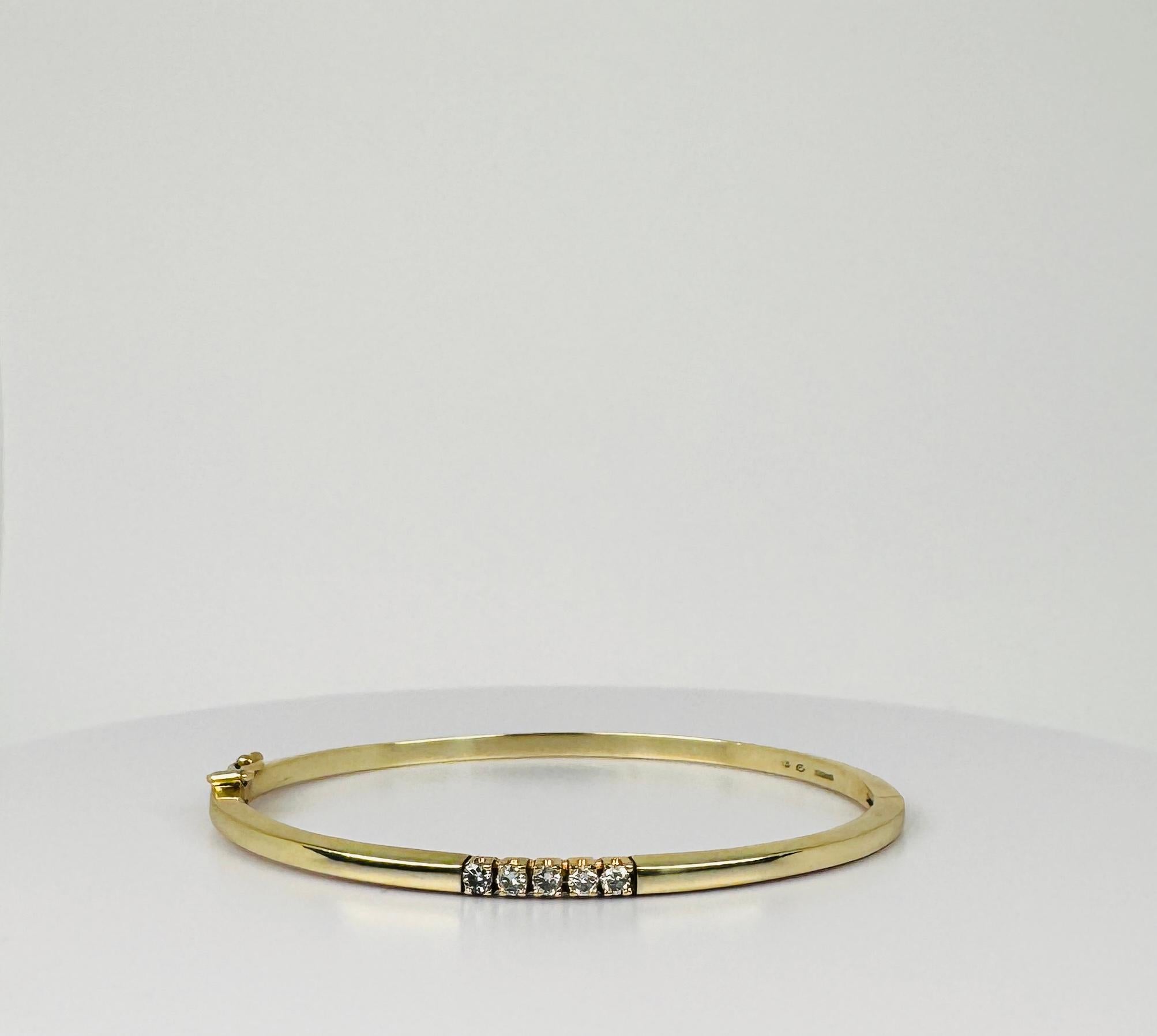 Bracelet bangle 14 carat yellow gold  5 brilliant cut diamonds of 0.25 carat In Good Condition For Sale In Heemstede, NL