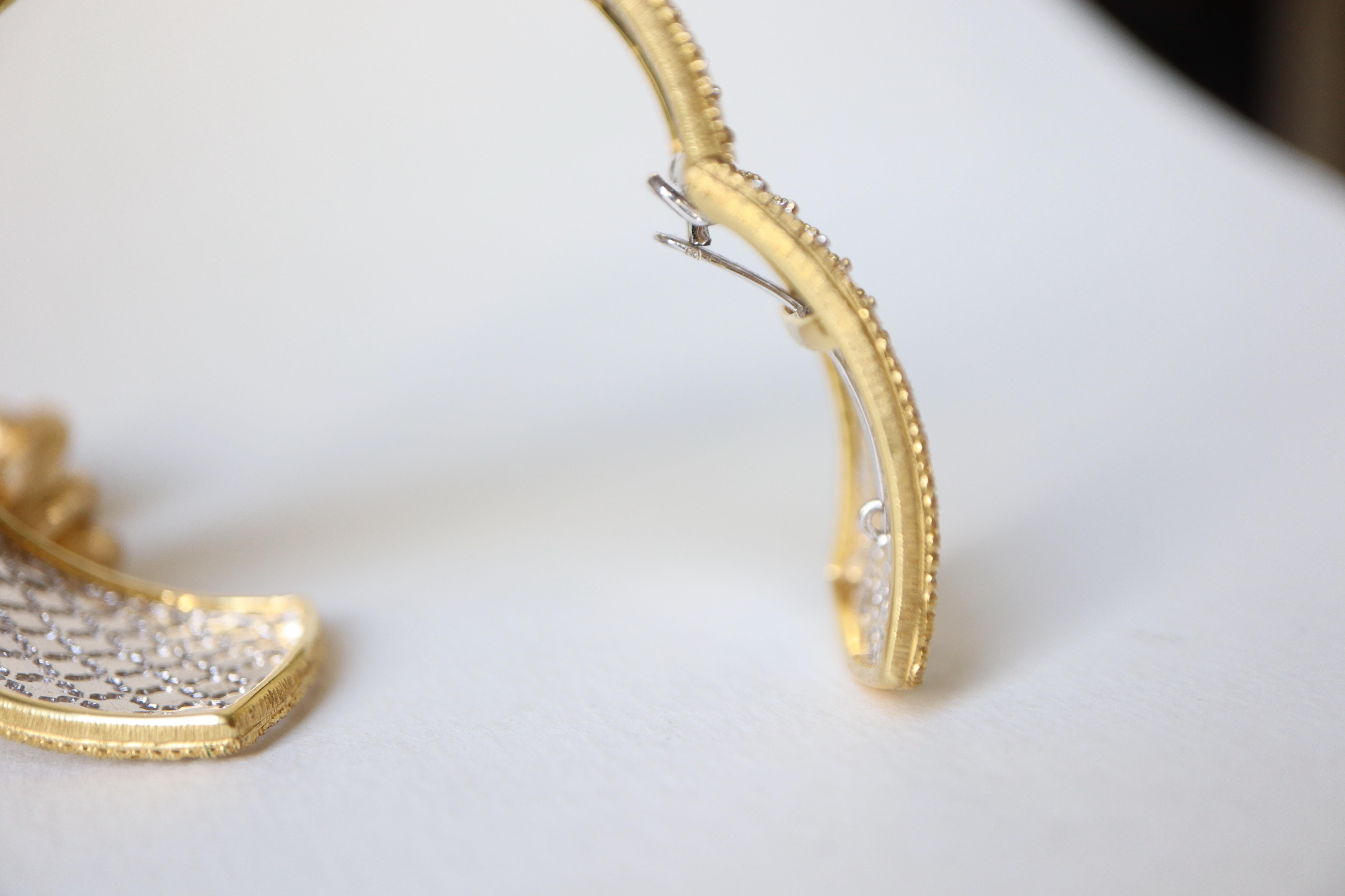 Bracelet Bangle Yellow Withe Gold 18k 3.51 Carats of Diamonds For Sale 5