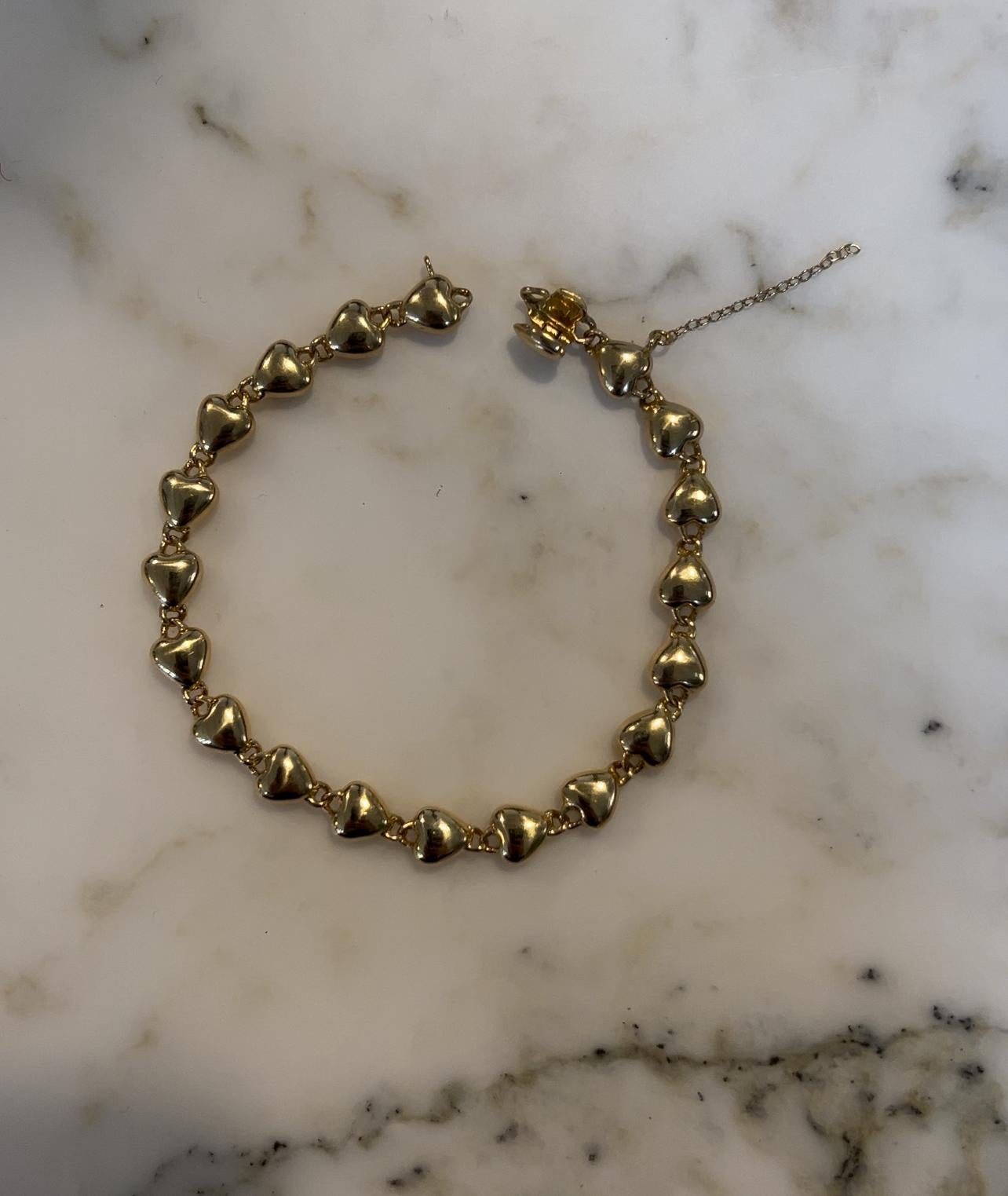 Bracelet Cartier Heart 18 Carat Yellow Gold For Sale 2