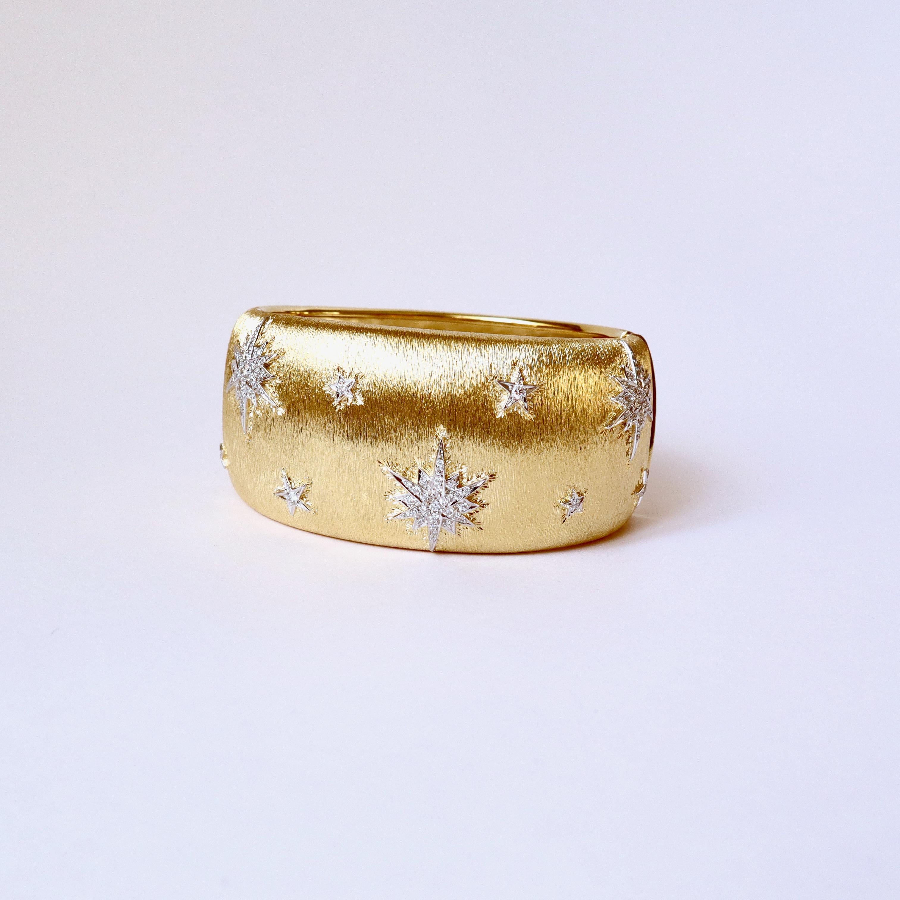 Brilliant Cut Bracelet with Stars or Snowflakes Diamonds Yellow Gold and White Gold 18 KT For Sale