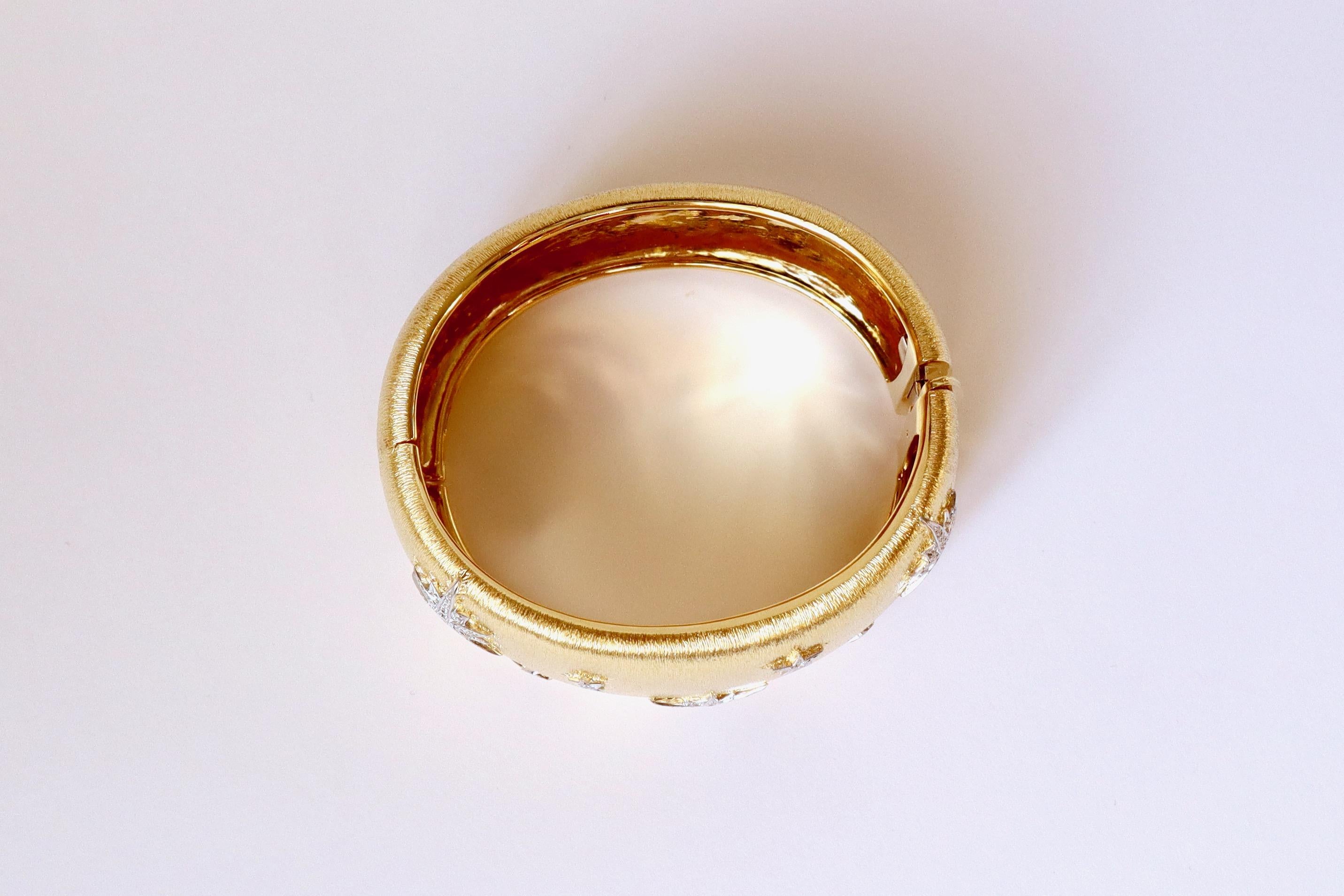 Women's or Men's Bracelet with Stars or Snowflakes Diamonds Yellow Gold and White Gold 18 KT For Sale