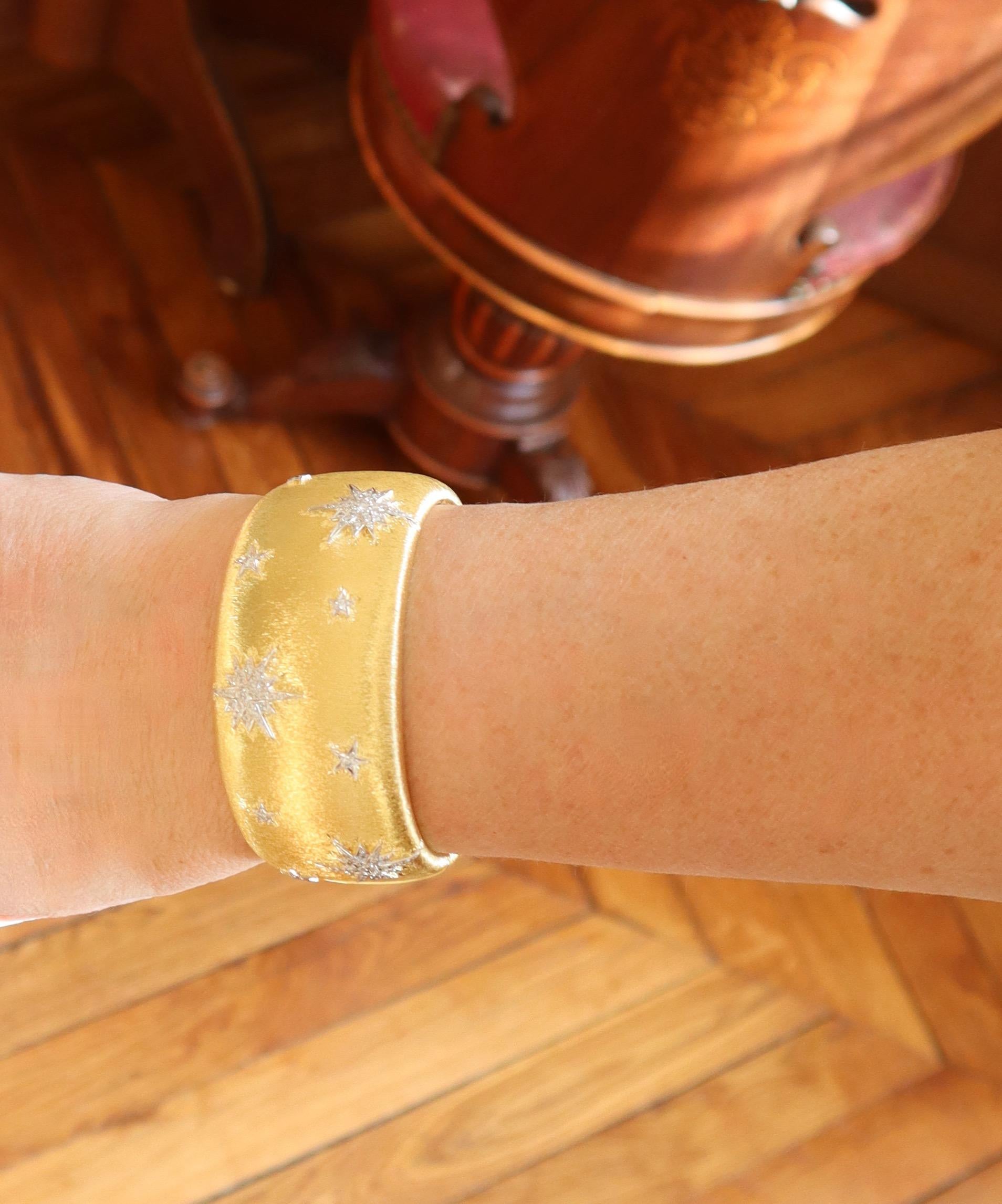 Bracelet with Stars or Snowflakes Diamonds Yellow Gold and White Gold 18 KT For Sale 2