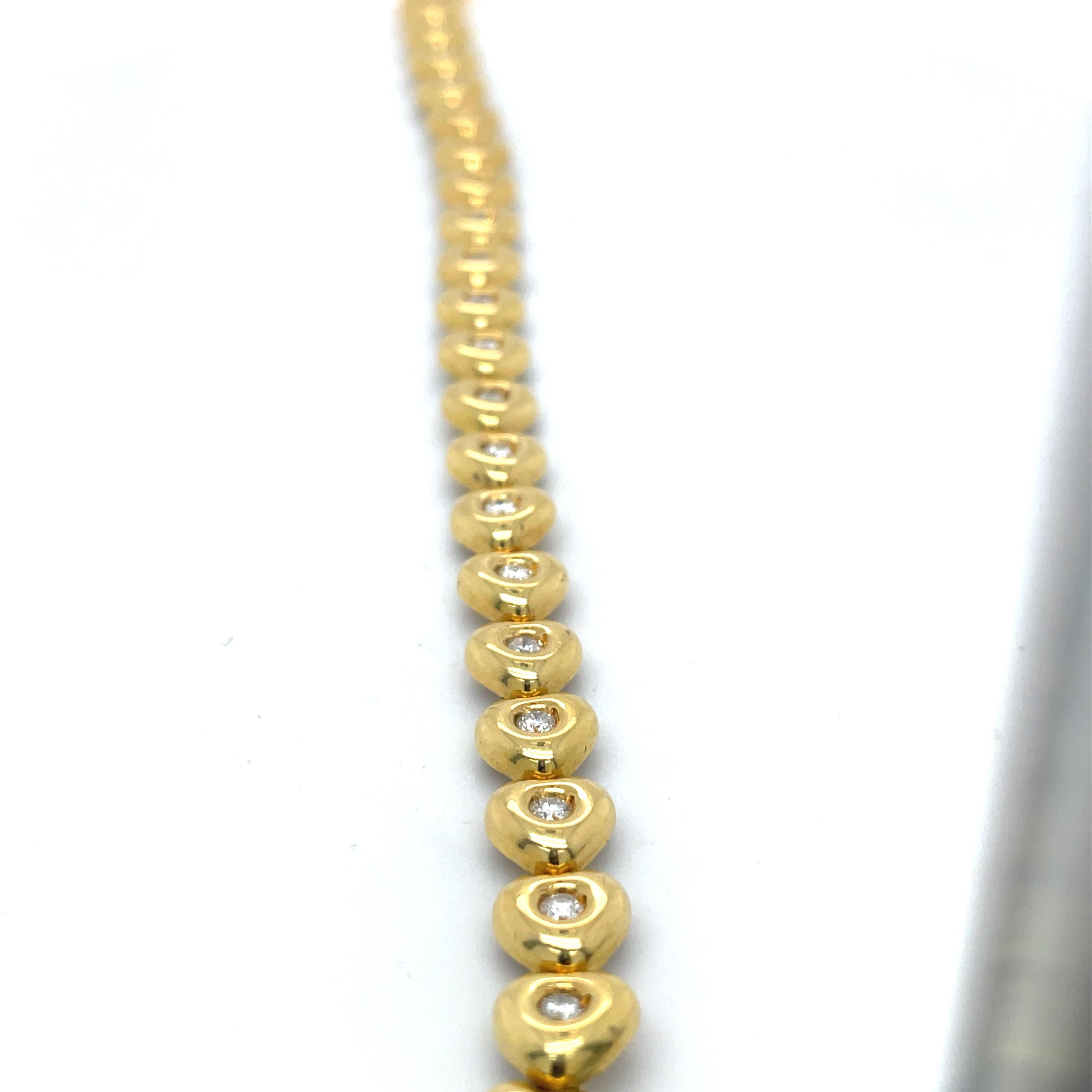 Women's Bracelet & Earrings Heart Jewelry Set, 1.1ct bezel set diamond, 18K Yellow Gold For Sale