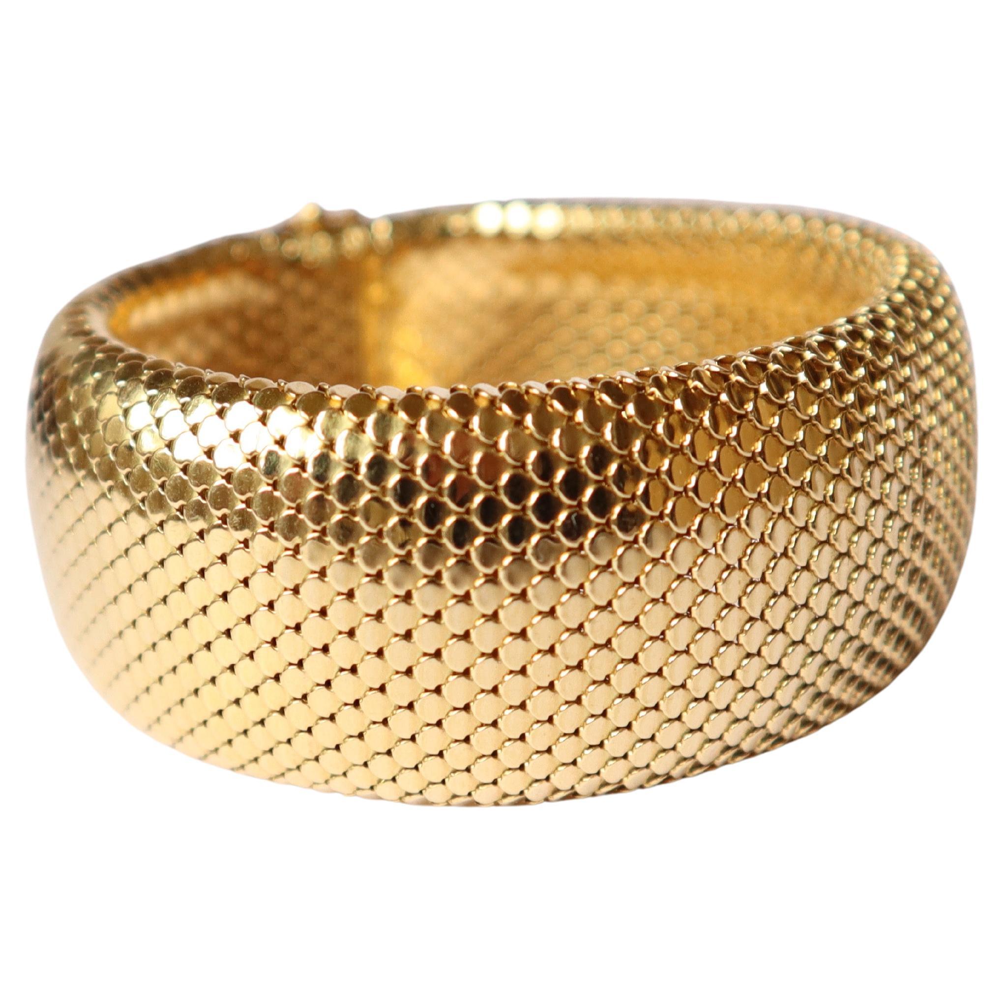 Bracelet Flexible Wide Domed Fish Scale 18 Carats Yellow Gold For Sale