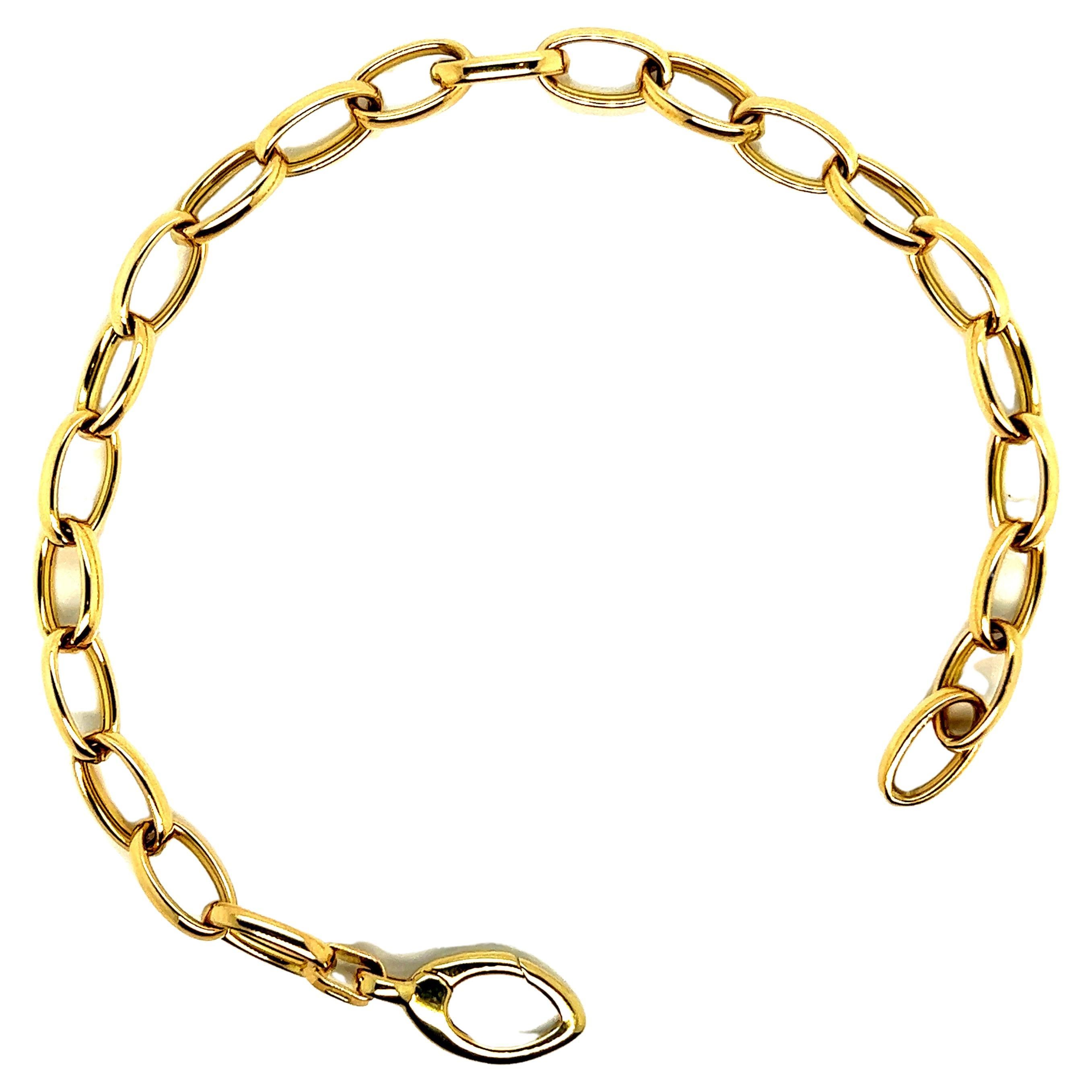 Bracelet français à petits maillons en or jaune 18 carats en vente