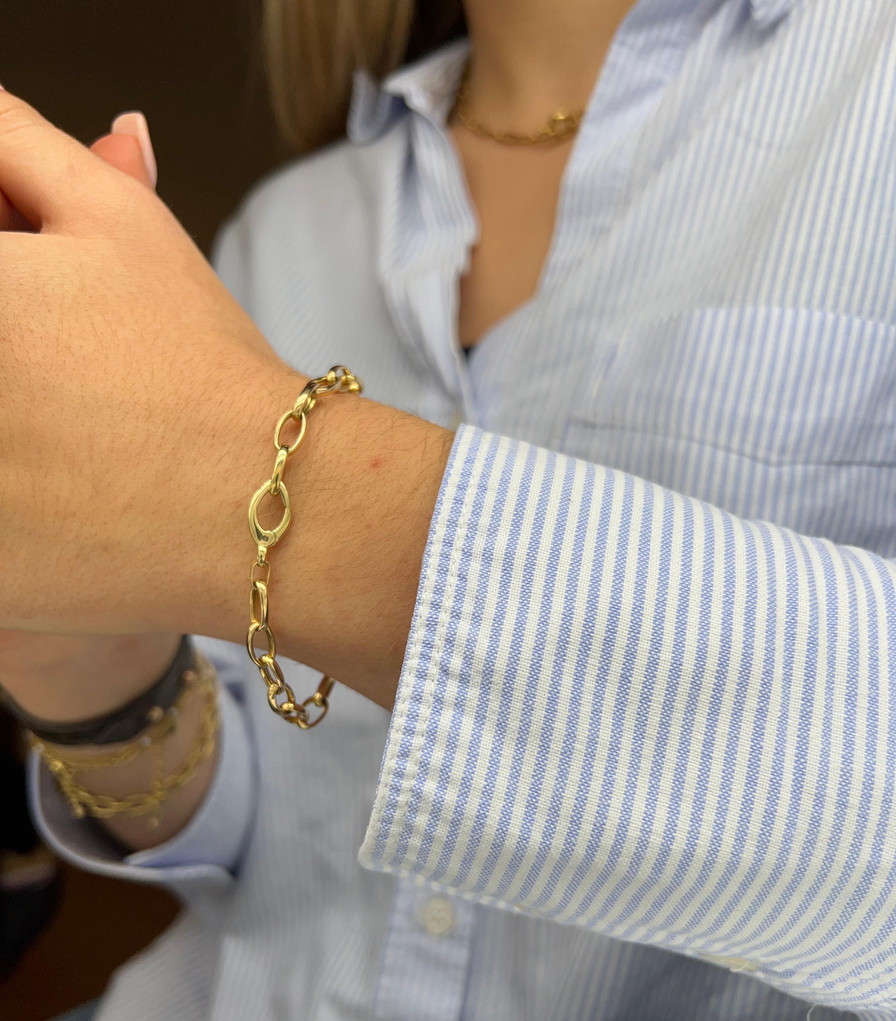 Modern Bracelet French Curb Small Links Yellow Gold 18 Karat For Sale