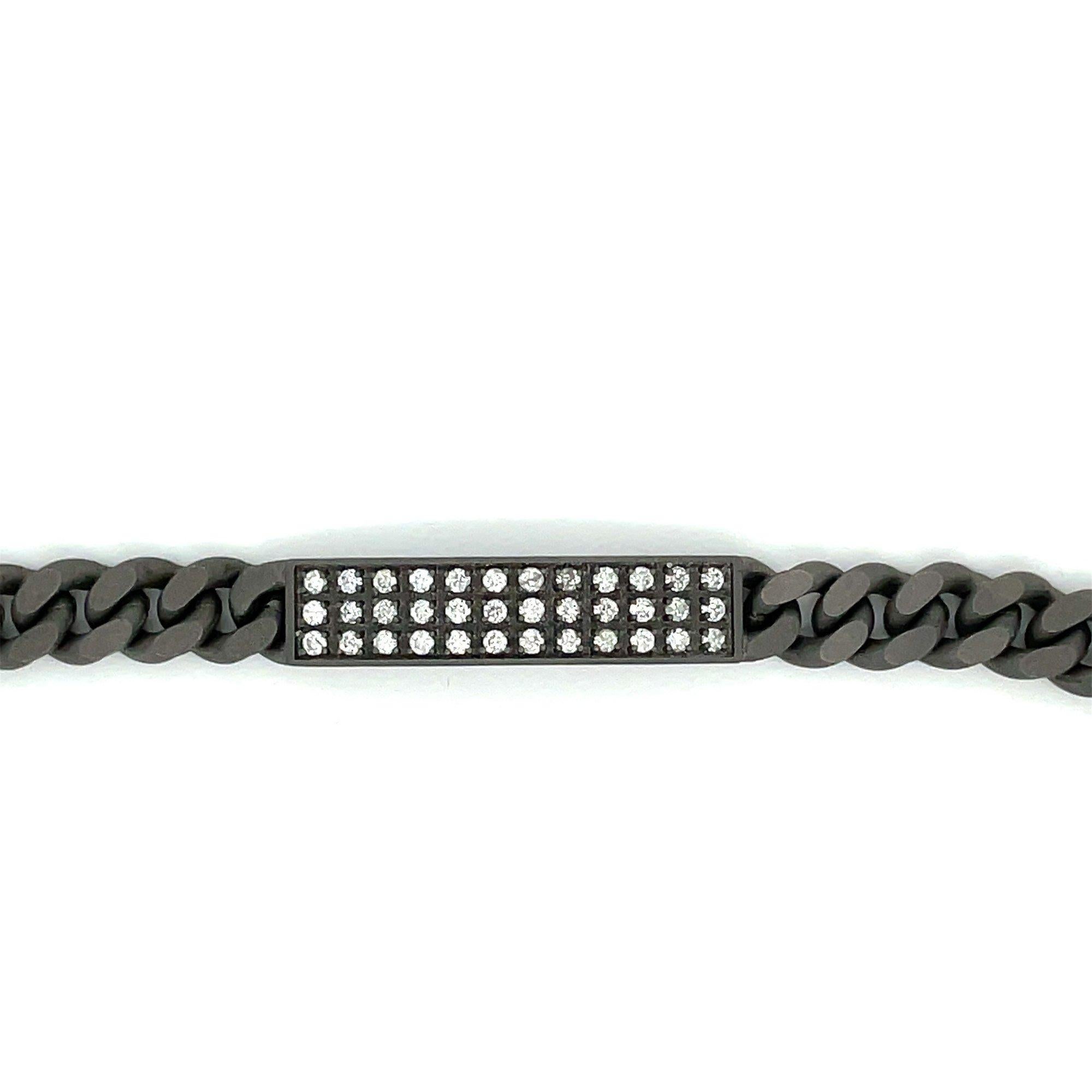 Round Cut Bracelet Groumette in Titanium For Sale