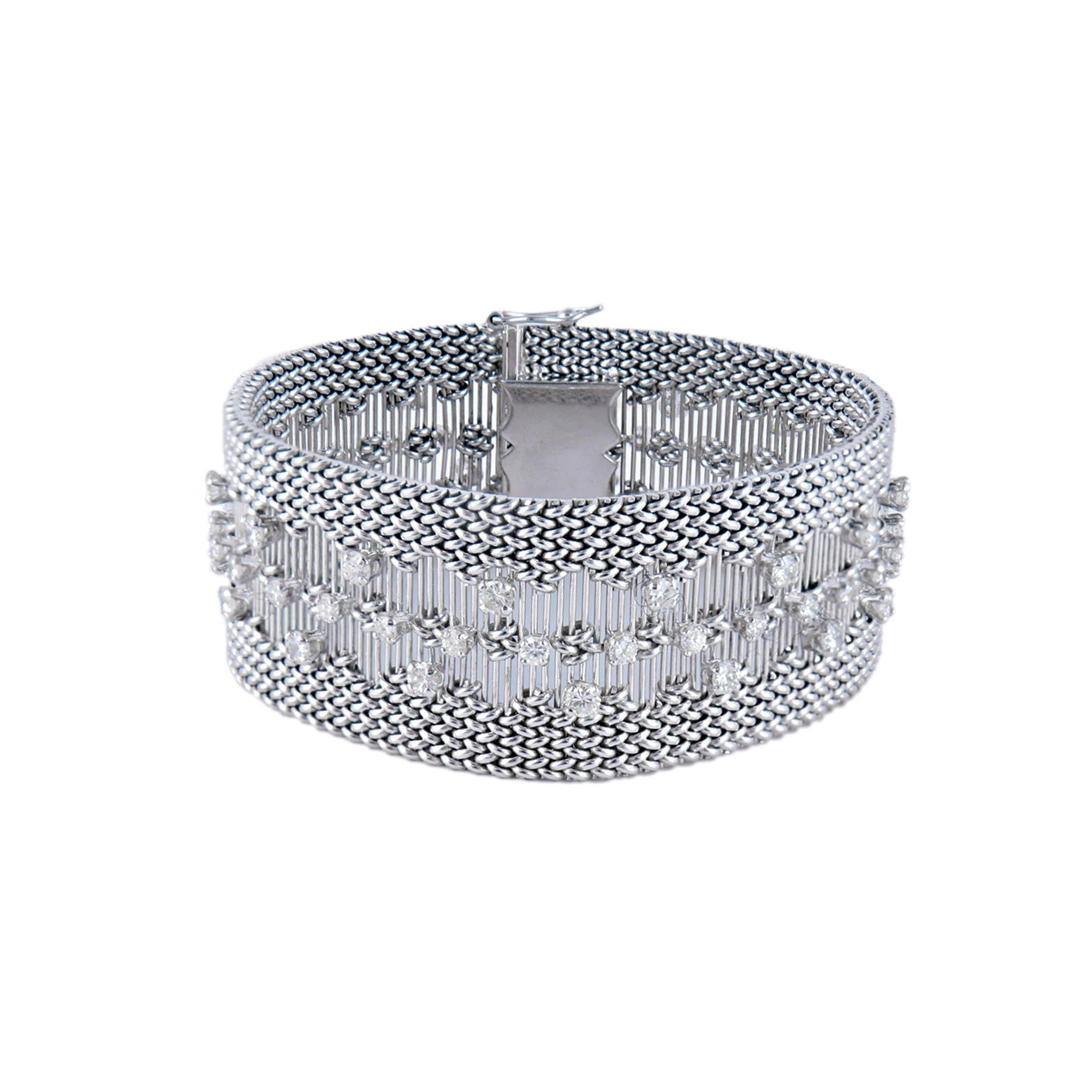 Taille brillant Bracelet Haute Joaillerie En ou 18 carats Serti De Diamants : 3,85 carats en vente