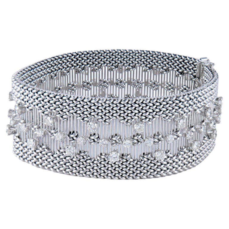 Bracelet Haute Joaillerie En or 18 Carats Serti De Diamants: 3.85 Carats  For Sale at 1stDibs | iaga master