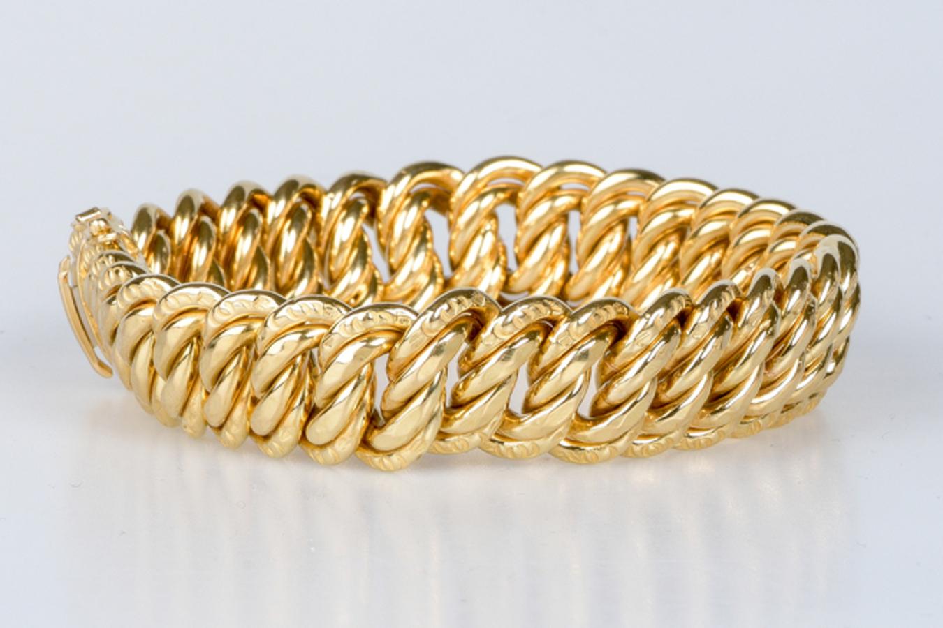 Bracelet in 18-carat yellow gold in American mesh For Sale 5