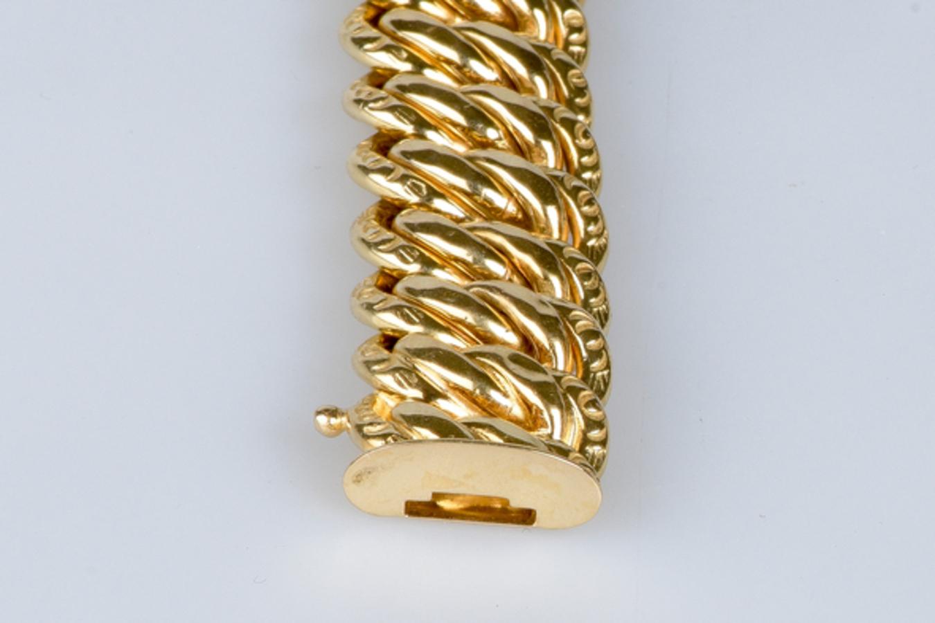 Bracelet in 18-carat yellow gold in American mesh For Sale 1