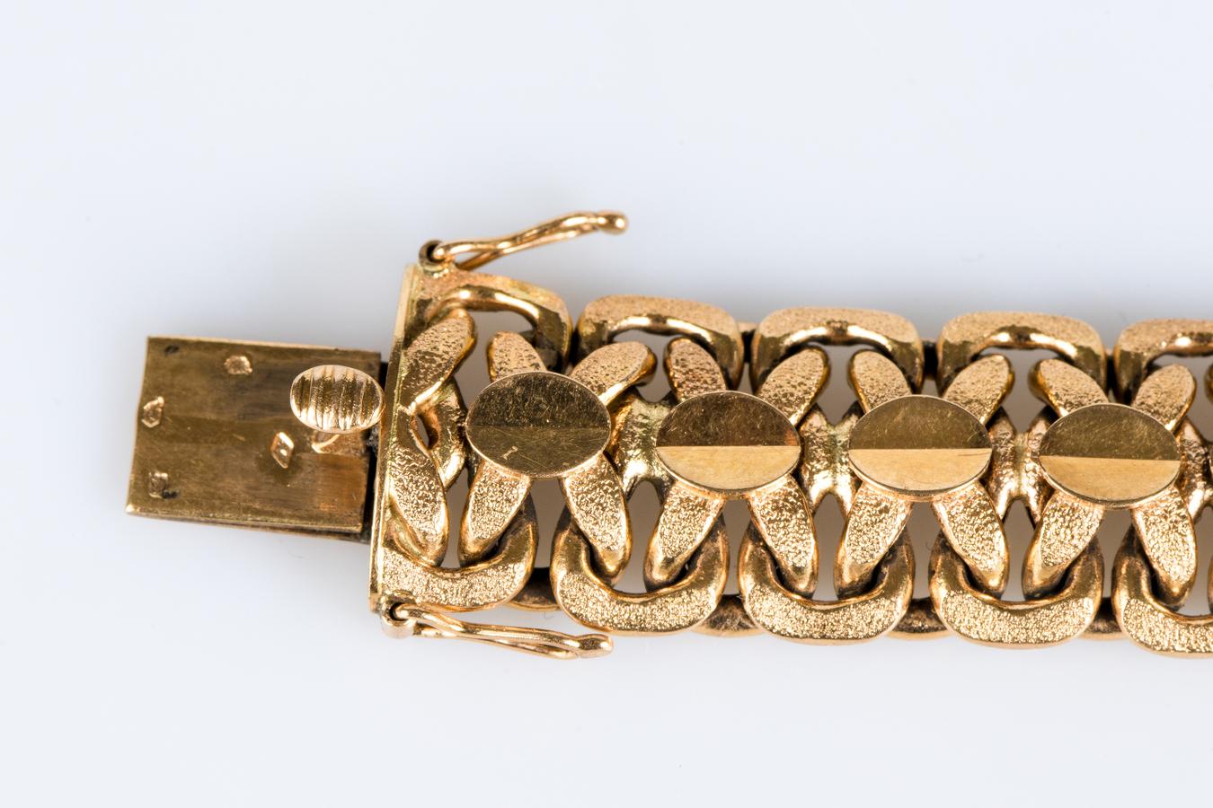 Bracelet in 18-carat yellow gold in soft, fancy mesh 11