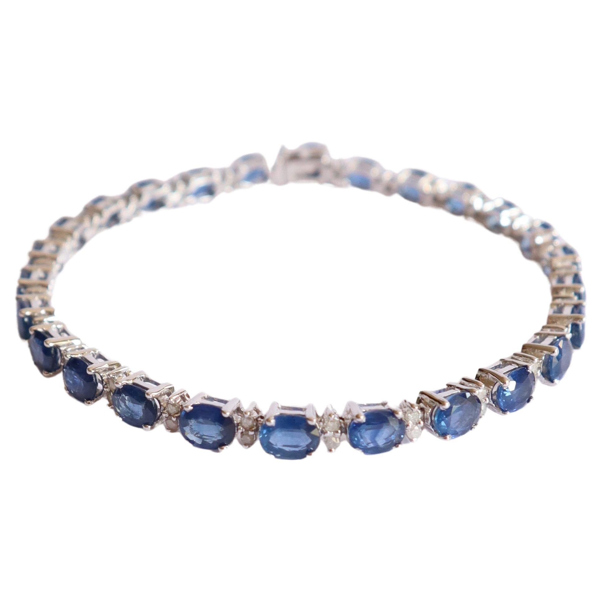 Bracelet in 18k White Gold, 26 Sapphires and Diamonds For Sale