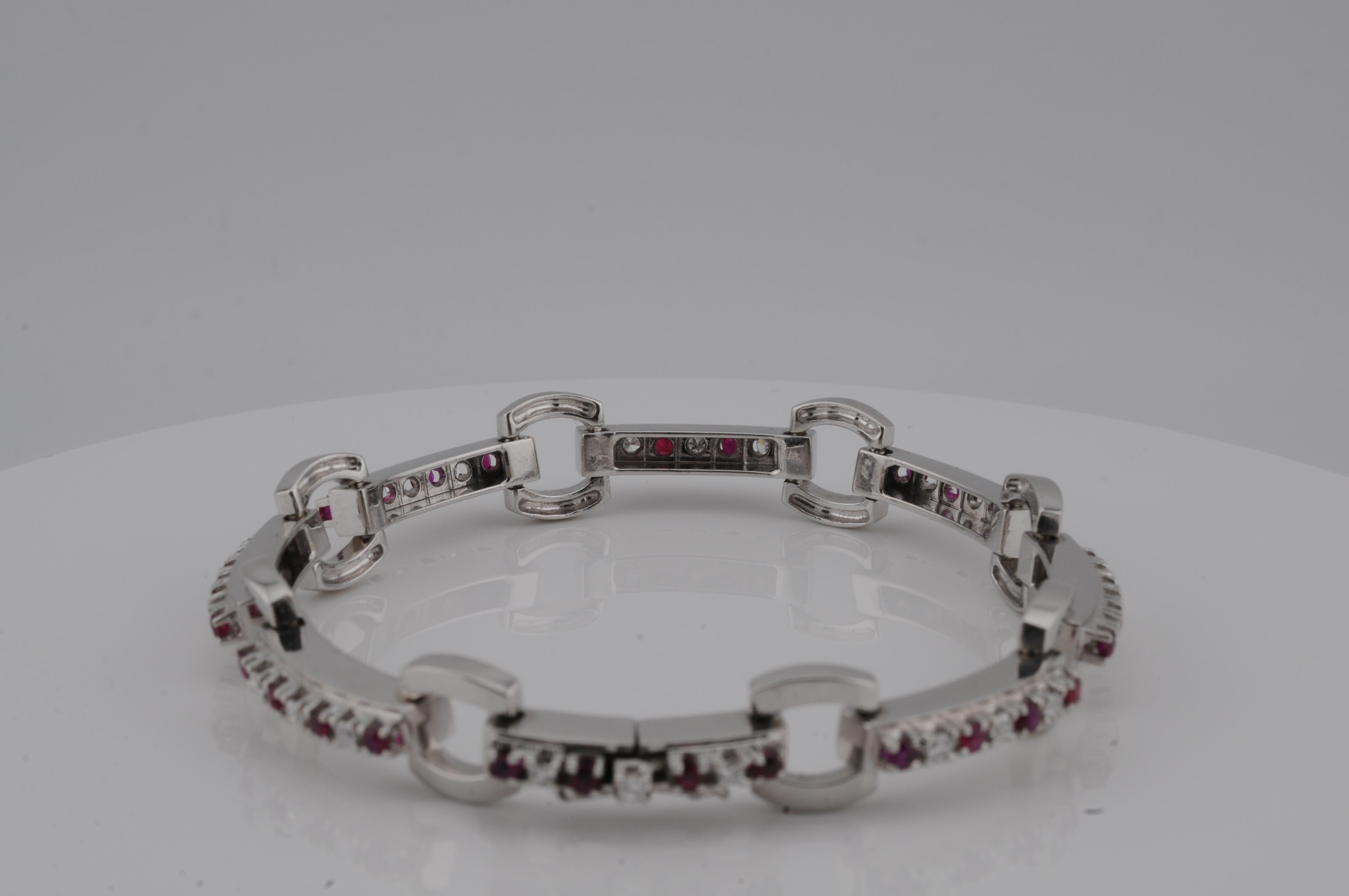 Brilliant Cut Bracelet in 18K white gold with diamonds and rubys For Sale