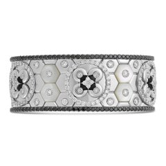 Bracelet in 18K White Gold with White and Black Diamonds, Mother of Pearl, Onyx