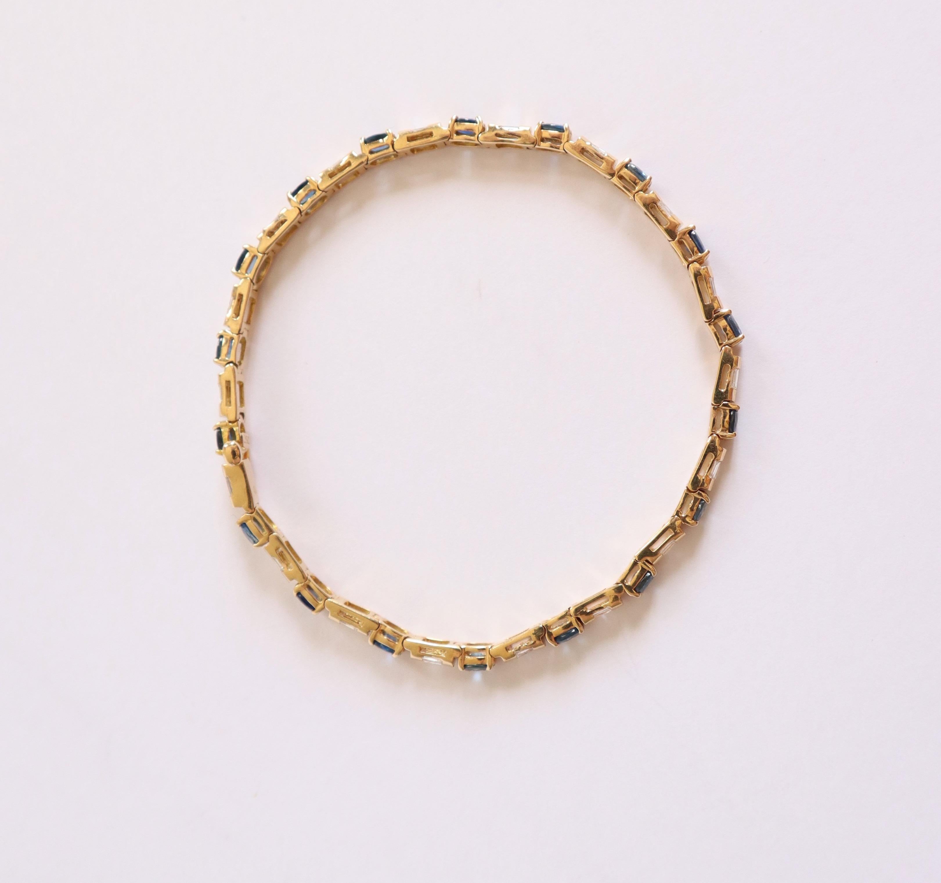 Bracelet en or jaune 18 carats, 18 saphirs pour 4,02 carats d'émeraudes et 2,94 carats de diamants en vente 6