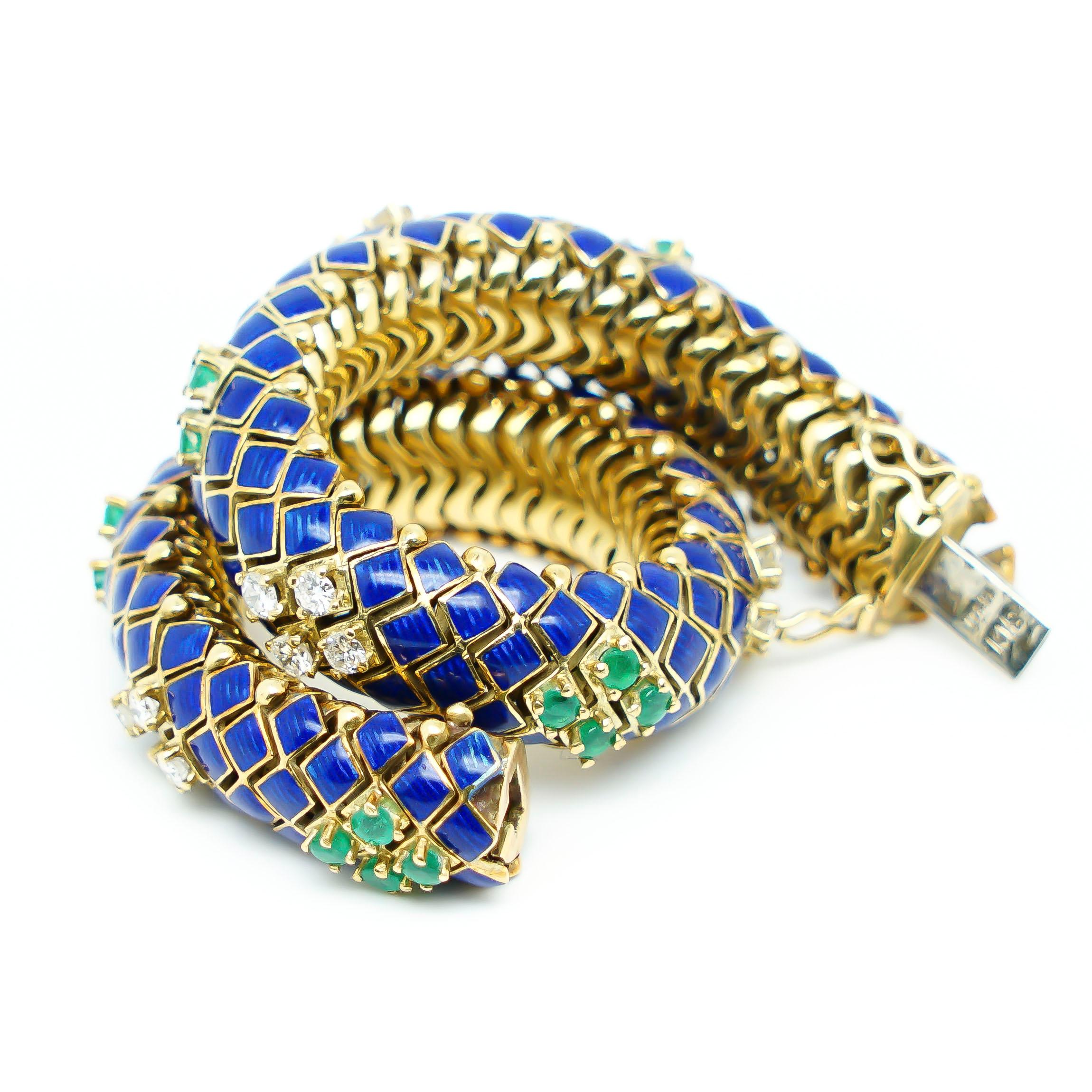 Bracelet with Diamonds in Gold 18 Karats Emeralds and Blue Polish In Excellent Condition For Sale In Milano, IT