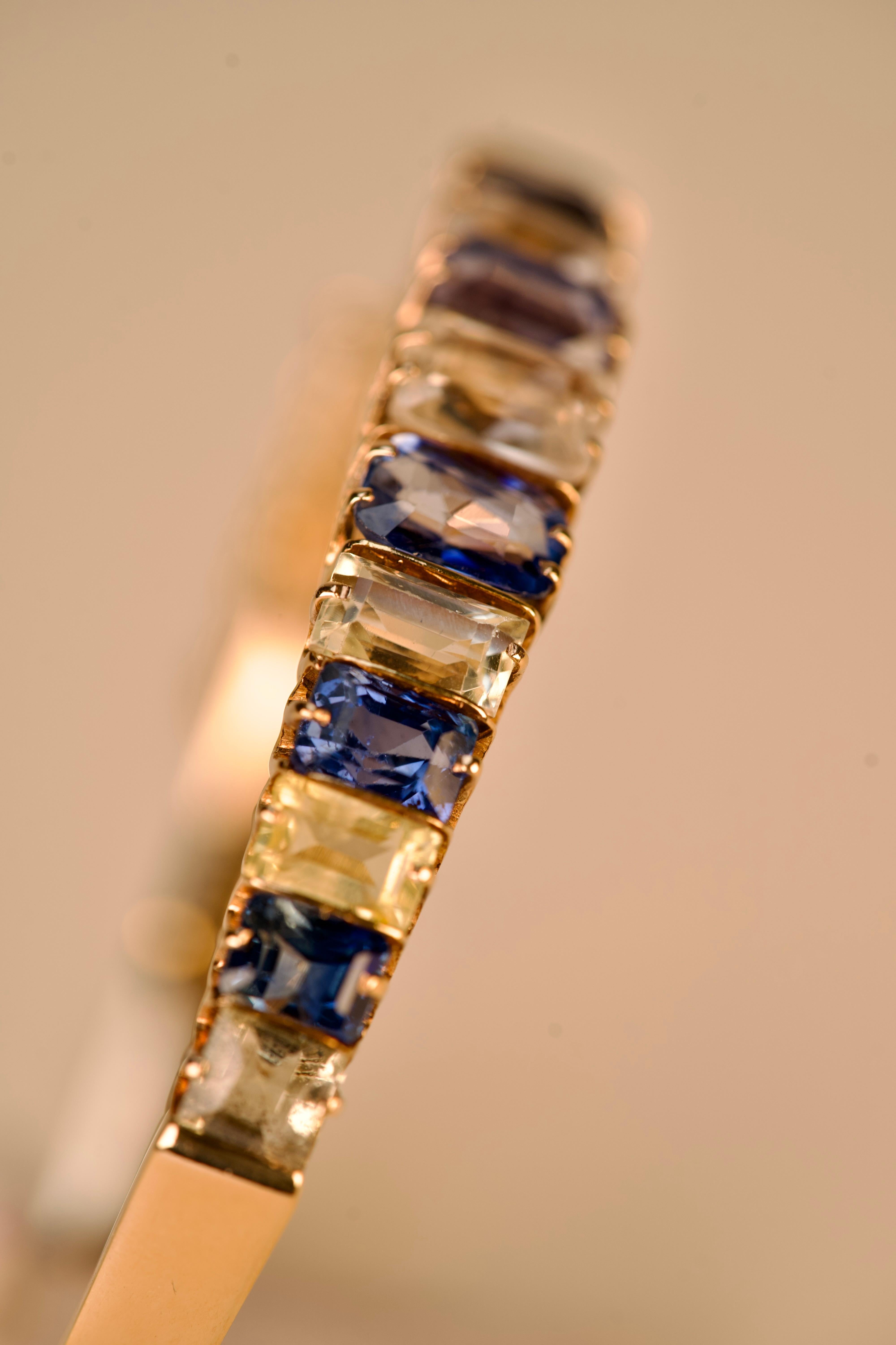 Pulsera de Oro, con Zafiros azules y amarillos Corte único en venta
