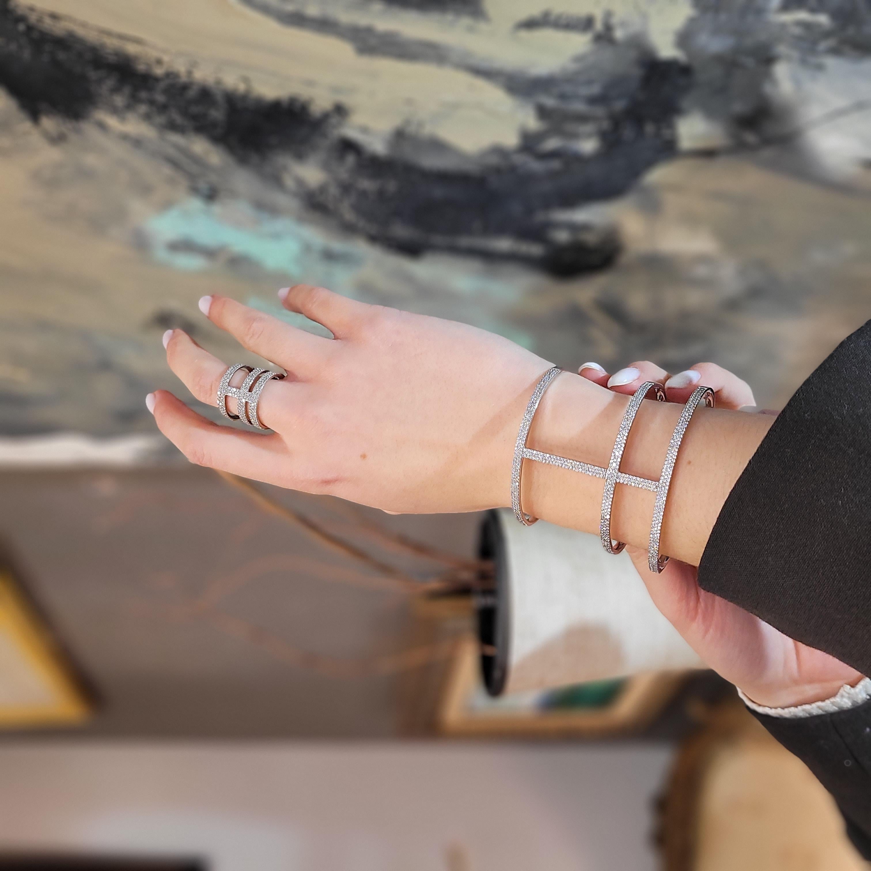 Taglio brillante Bracciale in argento sterling e pavé di zirconi, Guiot de Bourg Parigi Francia in vendita