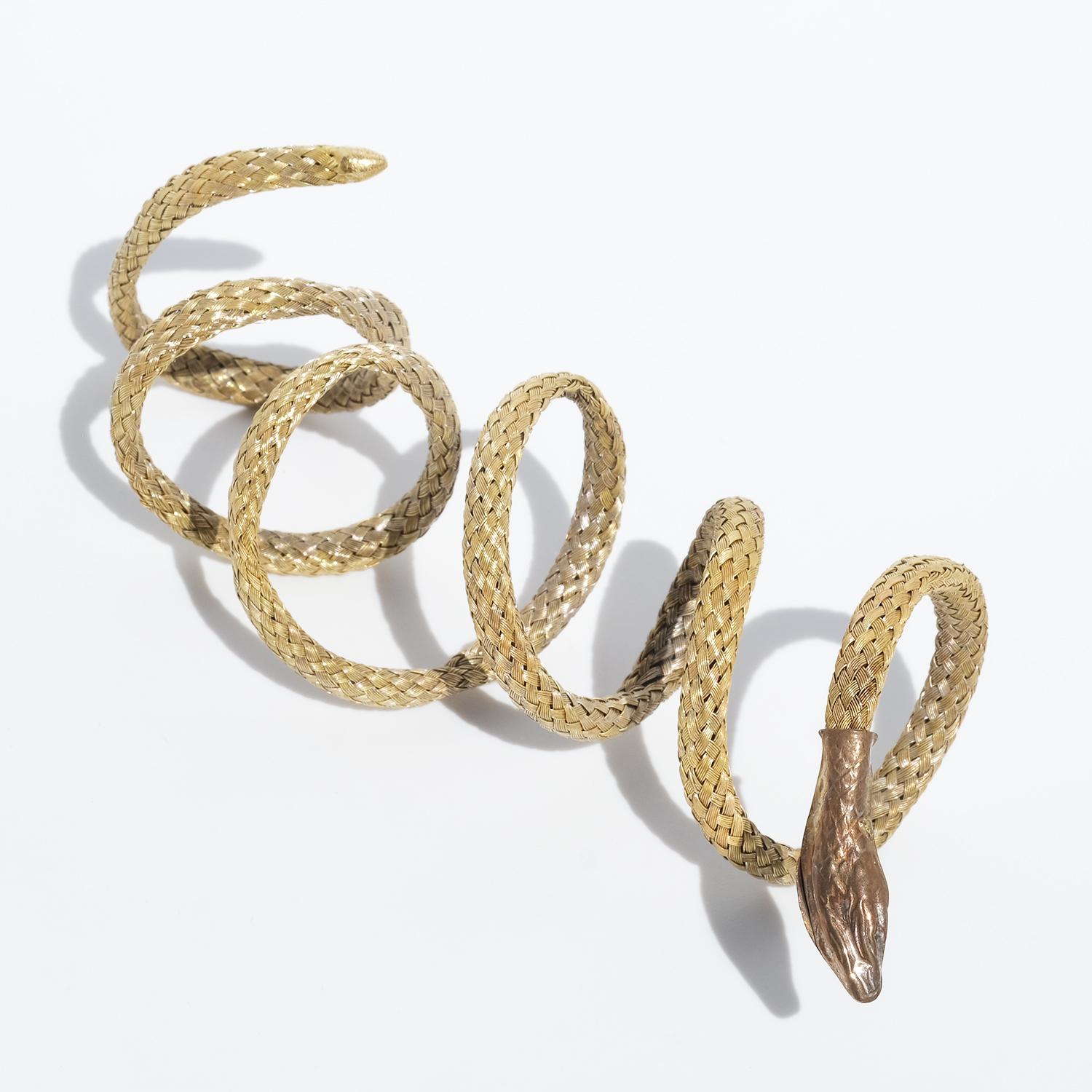 Bracelet in the shape of an Articulated Snake, Gilded Brass, Late 19th C. In Good Condition For Sale In Stockholm, SE