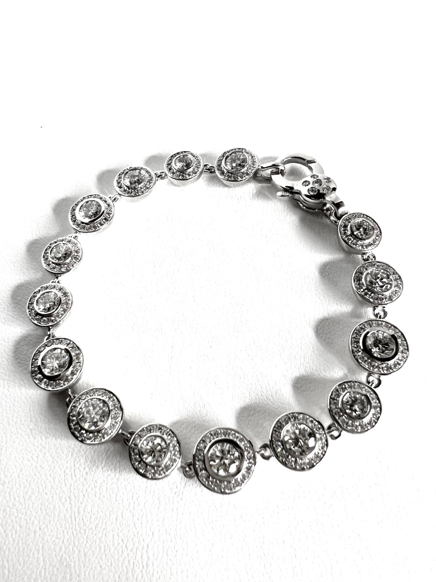 Bracelet in White Gold with Diamonds In New Condition For Sale In Idar-Oberstein, DE