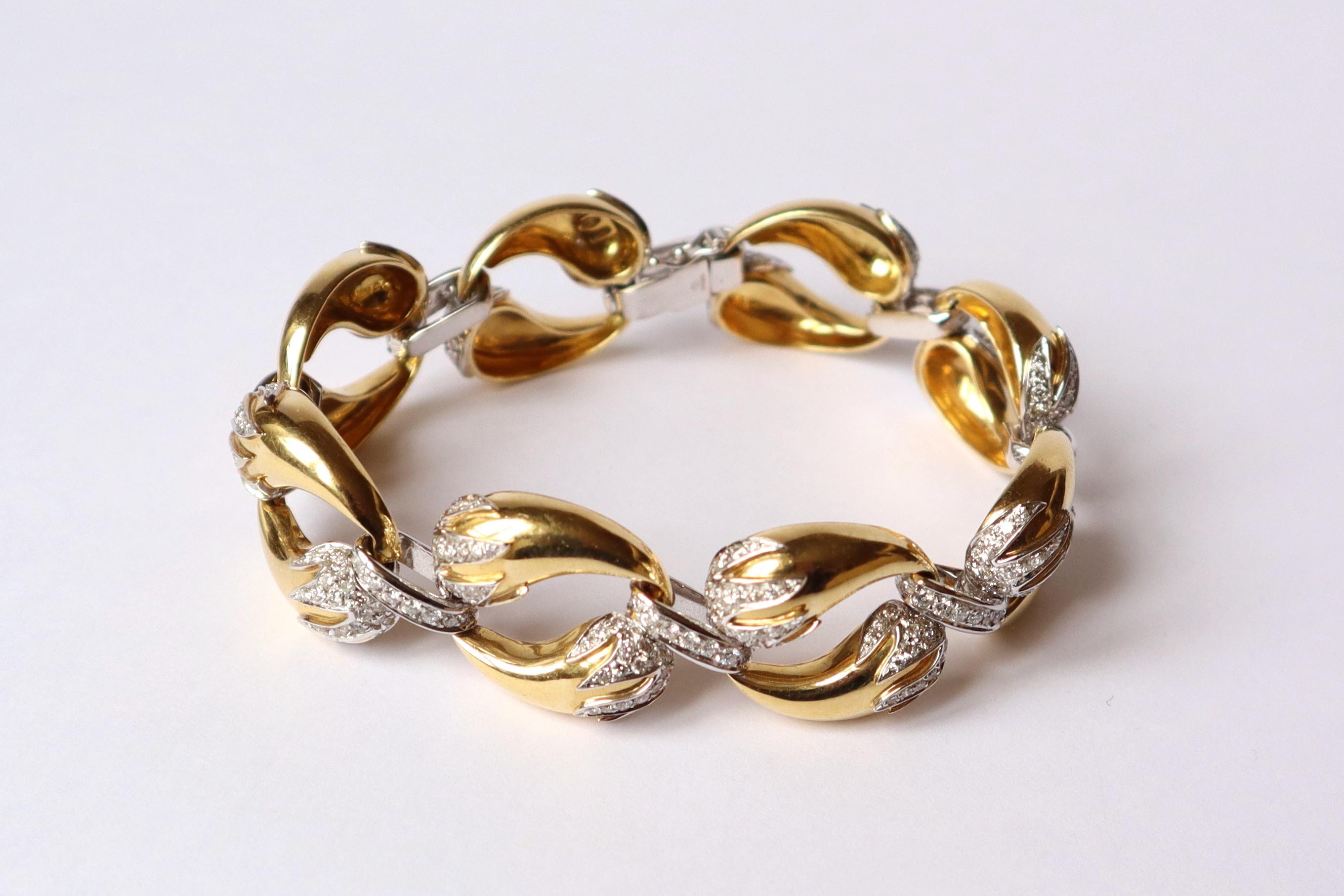 Brilliant Cut Bracelet in Yellow and White Gold 18 Carat and Diamonds circa 1960 For Sale