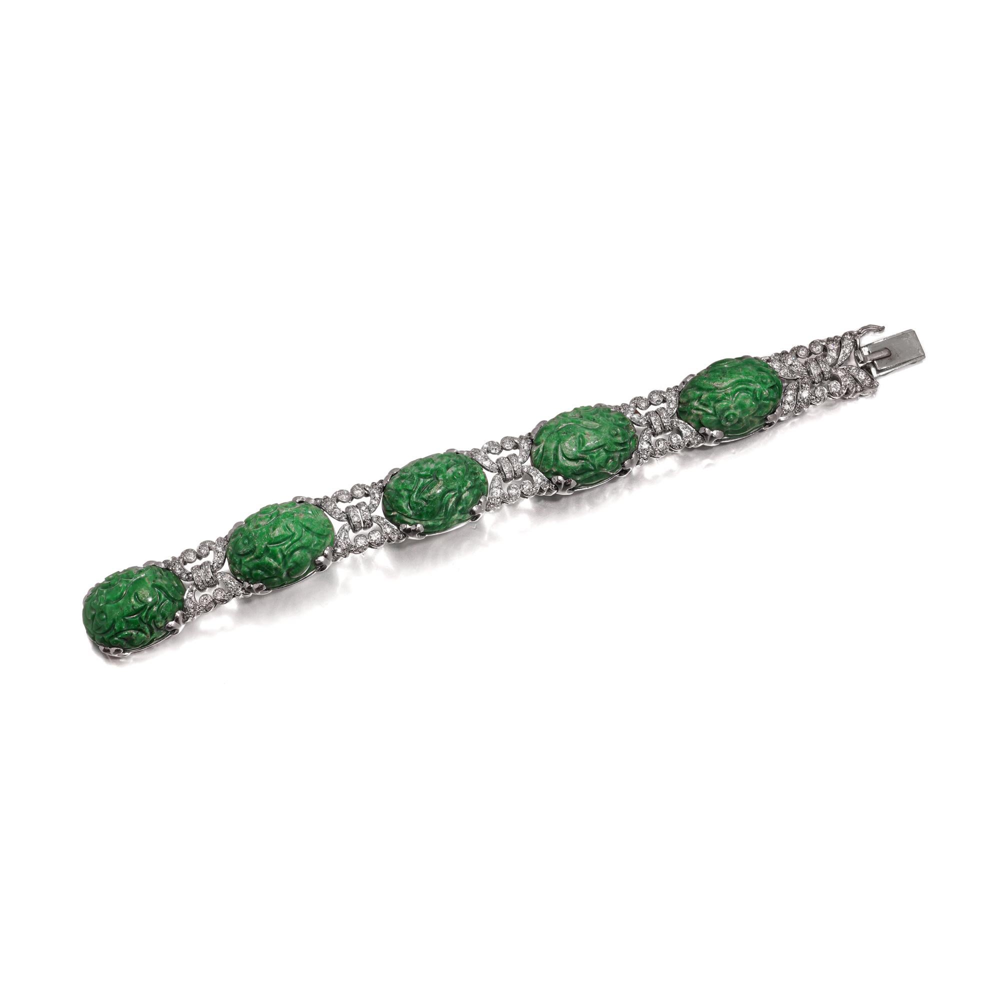 Bracelet Platine Diamant et Jade sculpté A Link Jade en vente 4