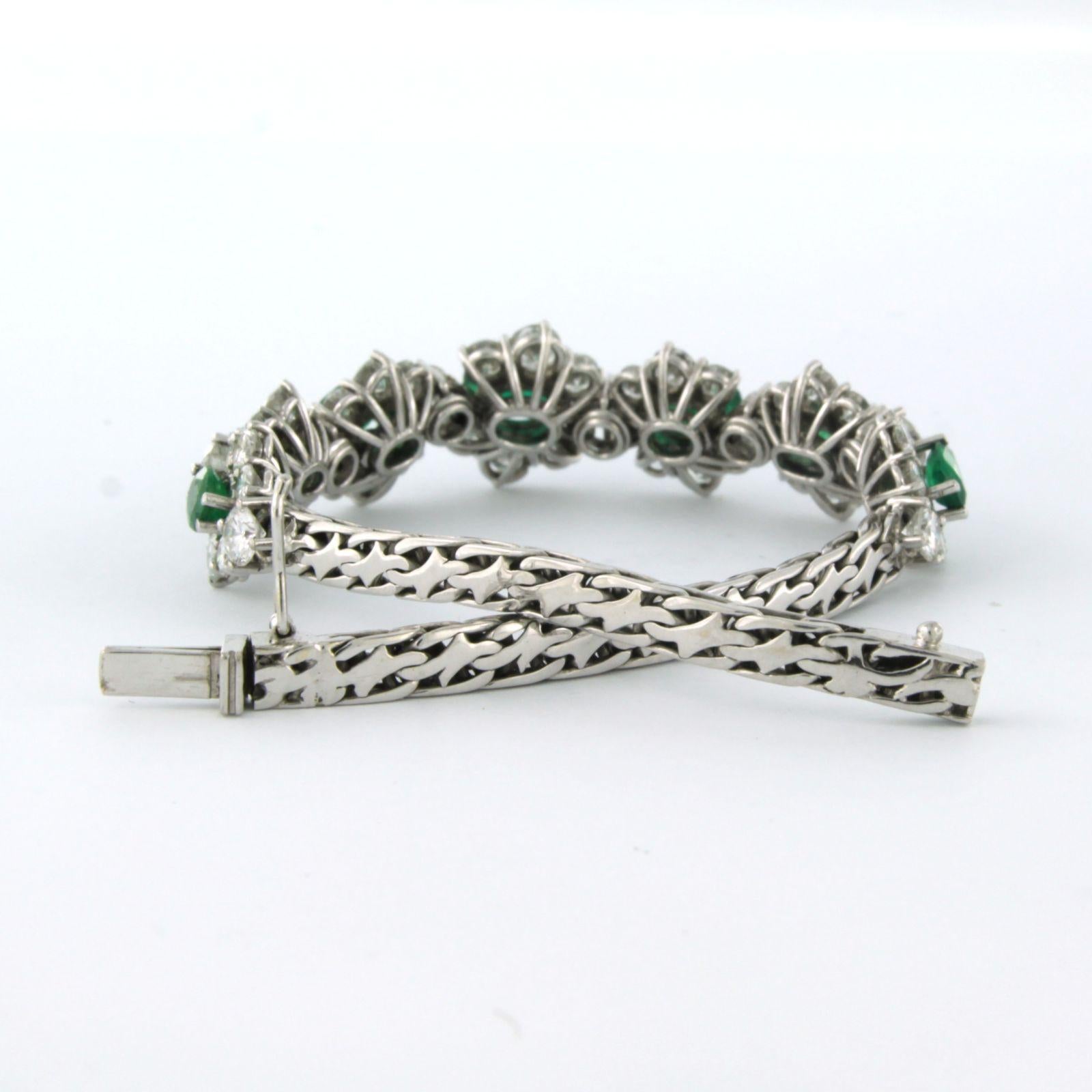 Bracelet set with emerald and brilliant cut diamonds up to 6.00ct 18k white gold For Sale 8