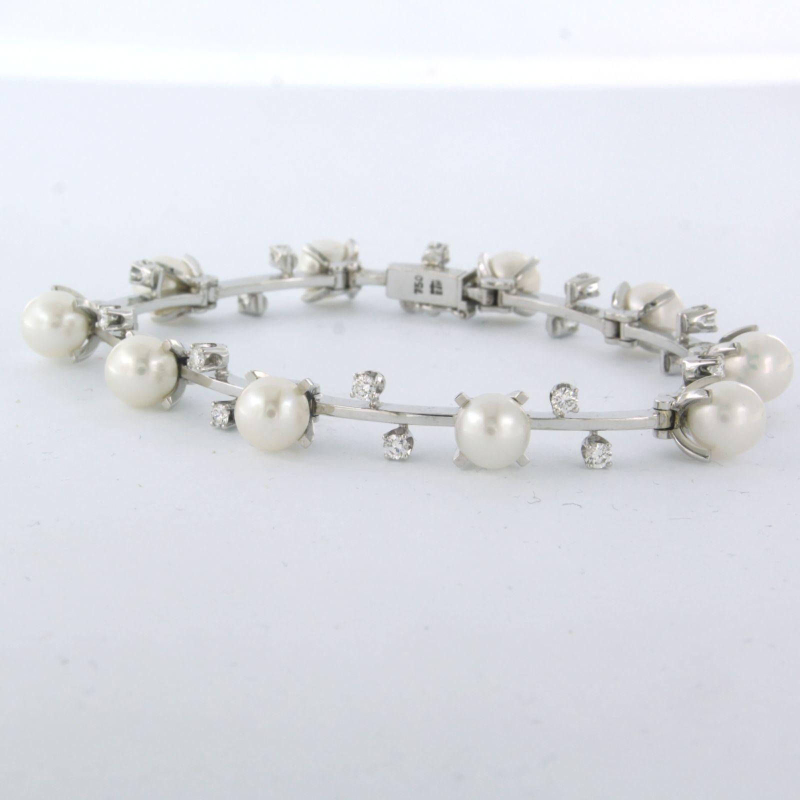 Bracelet set with pearl and diamonds 18k white gold In Excellent Condition For Sale In The Hague, ZH