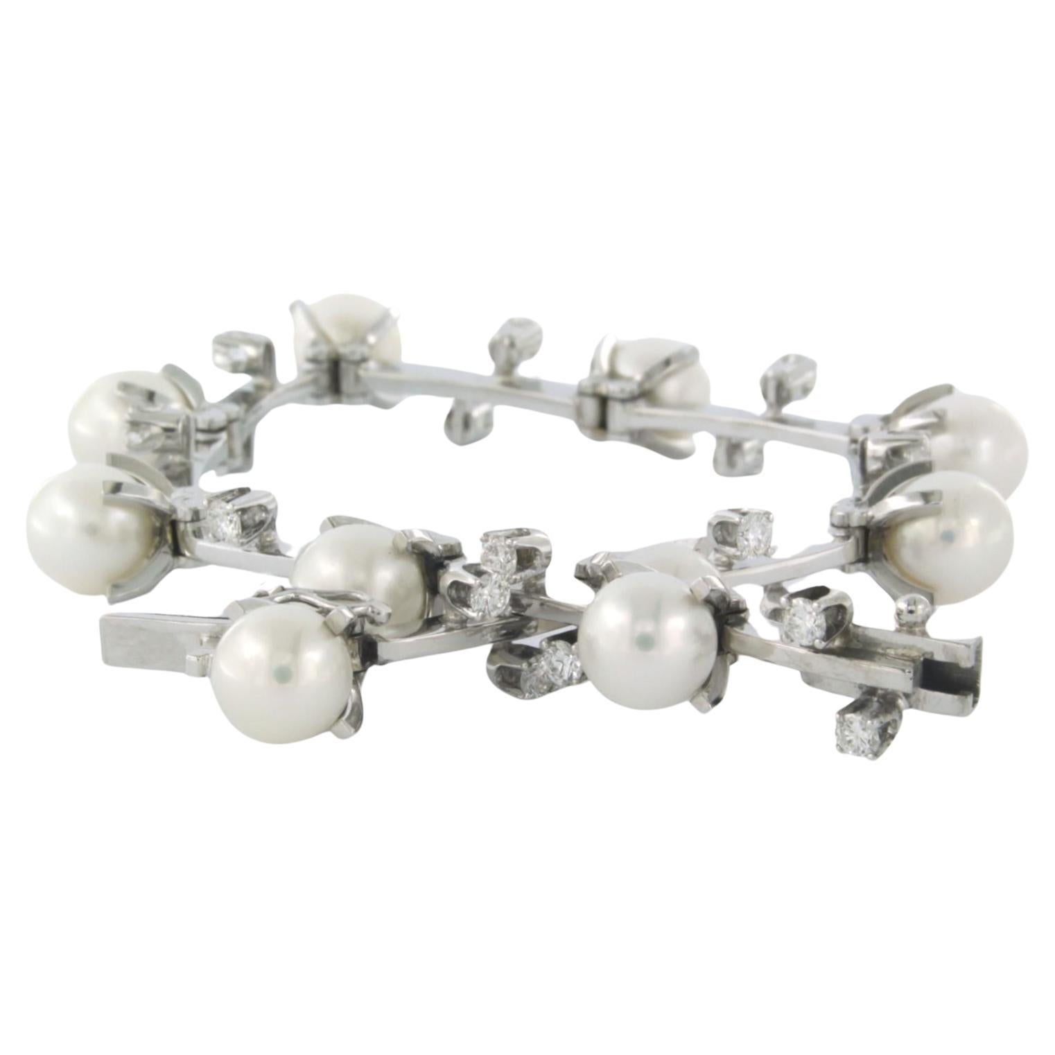 Bracelet set with pearl and diamonds 18k white gold For Sale