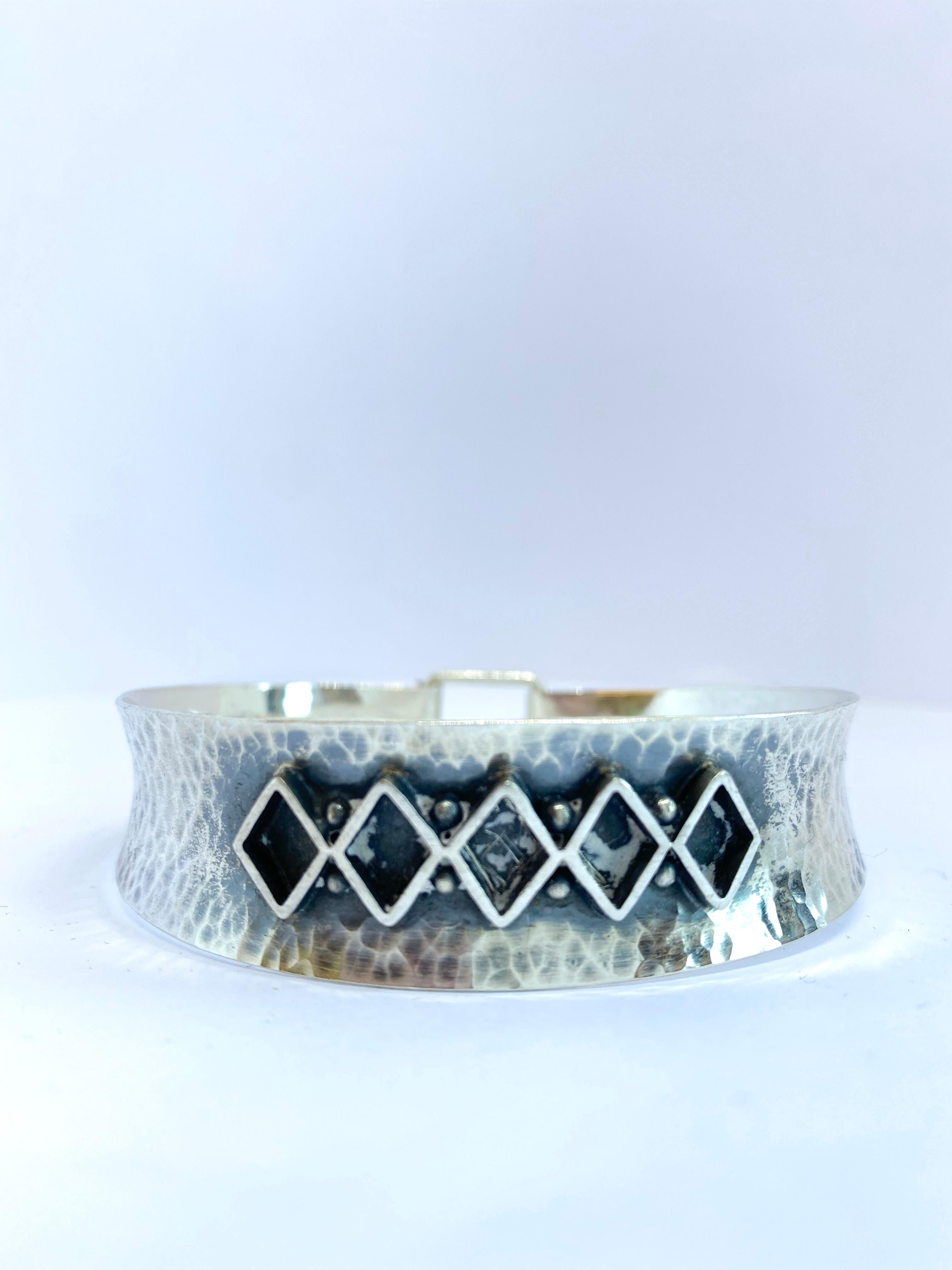 Women's or Men's Bracelet Silver Made in Finland V. Hamara For Sale