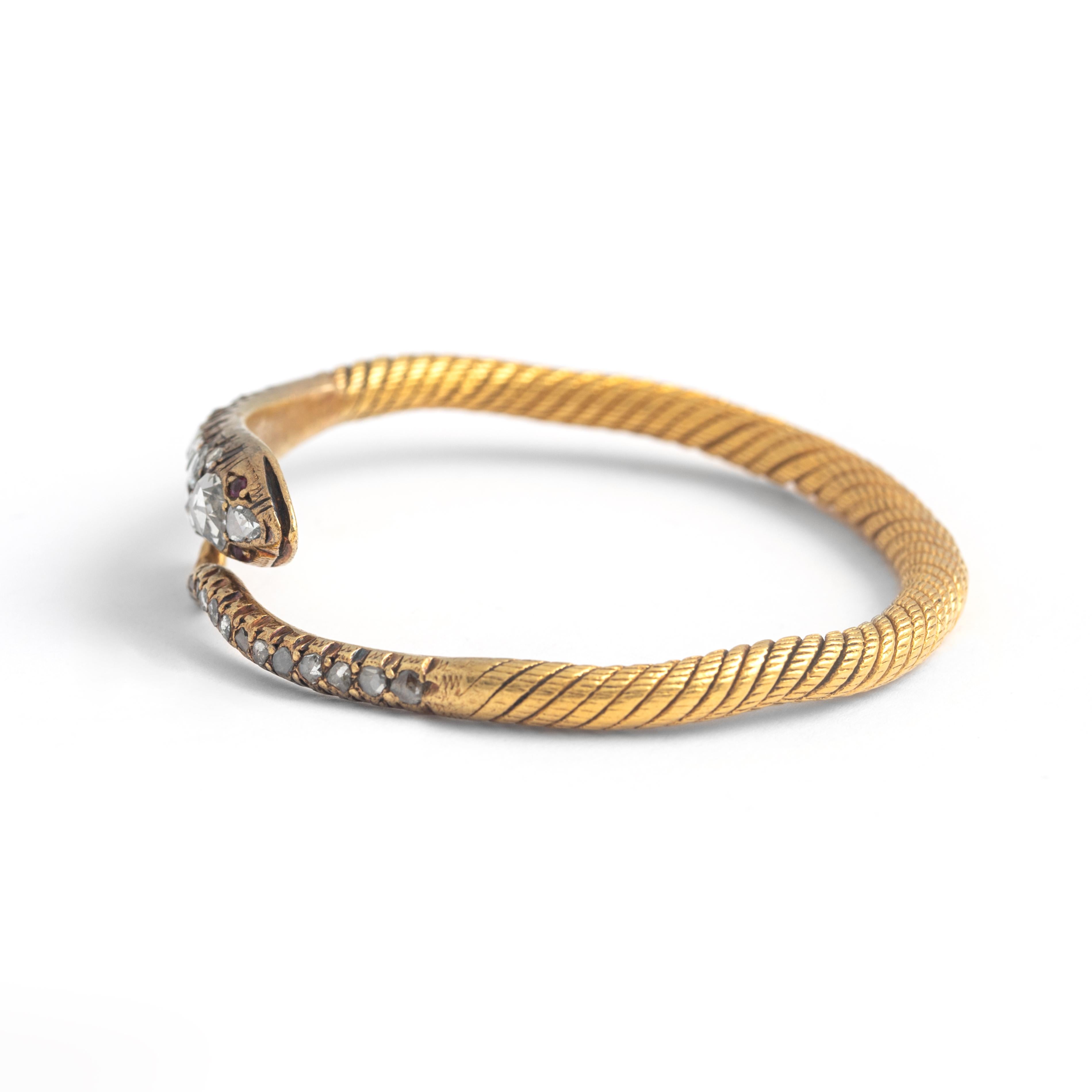 Bracelet Snake Diamond and Gold In Fair Condition For Sale In Geneva, CH