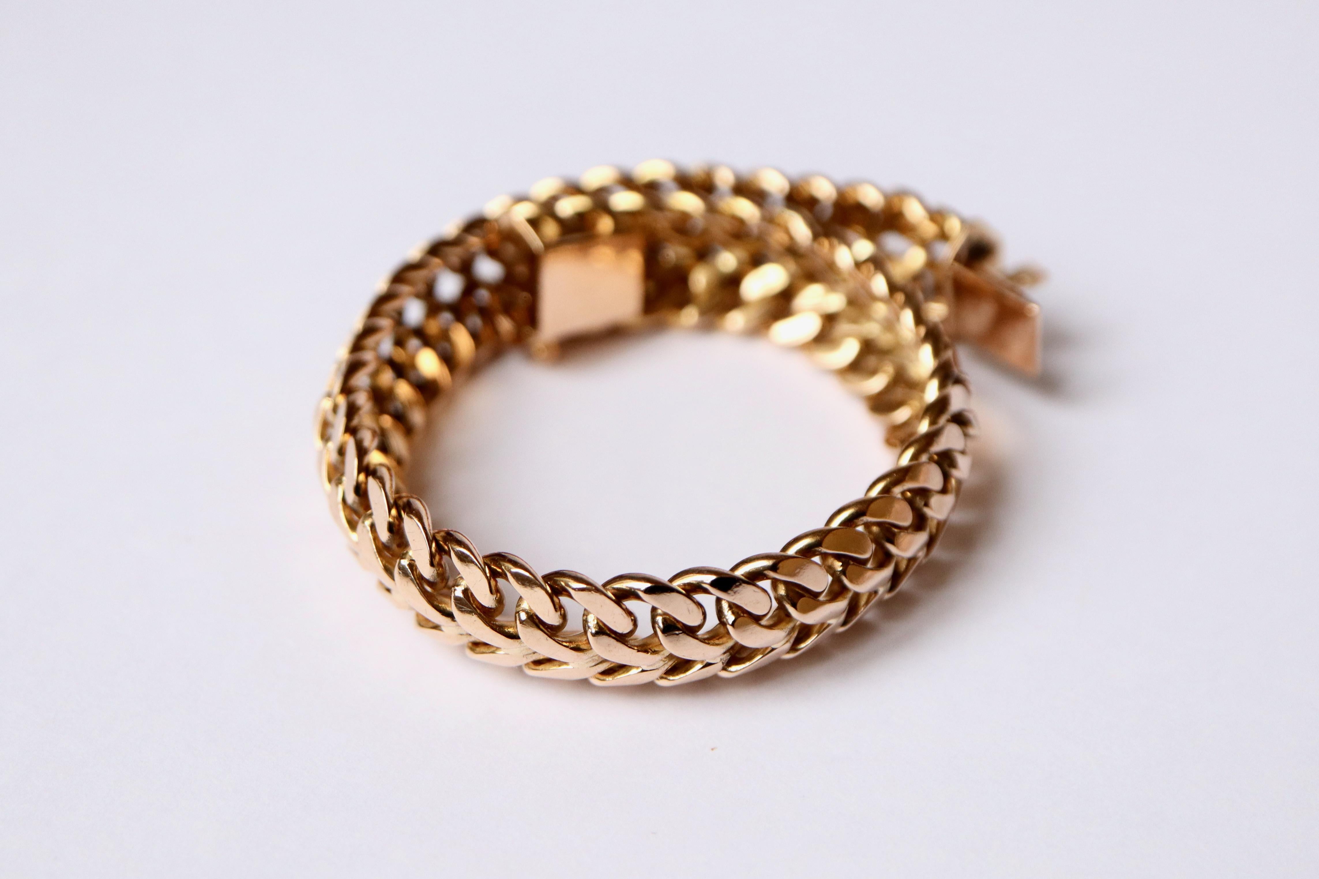 Women's Bracelet Vintage circa 1960 in 18 Karat Yellow Gold Double Links Gourmette For Sale