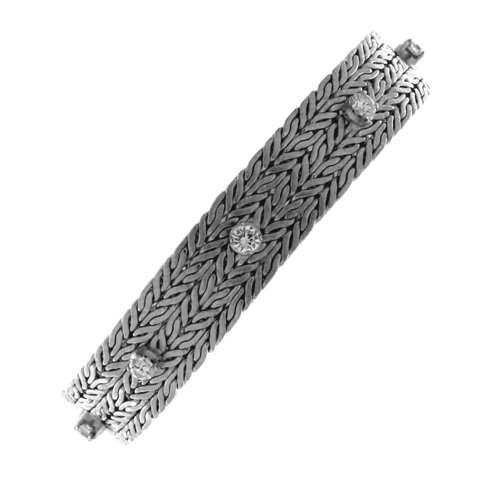 18k White Gold Bracelet with Matte Finishing and Diamonds In New Condition For Sale In Milano, Lombardia