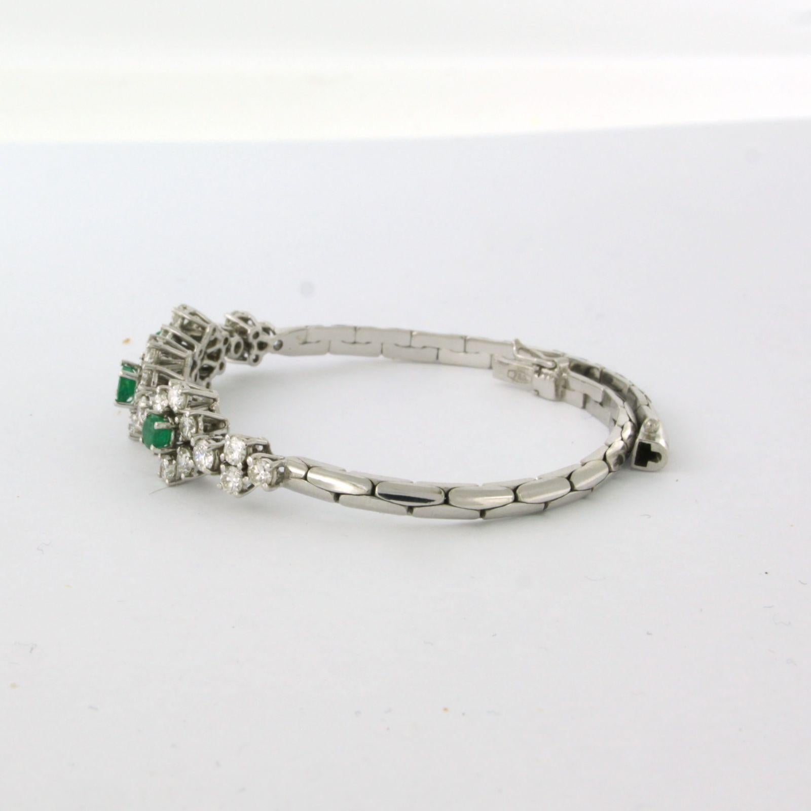 Pulsera con esmeralda y diamantes talla brillante hasta 2,50ct Oro blanco de 18k Corte brillante en venta