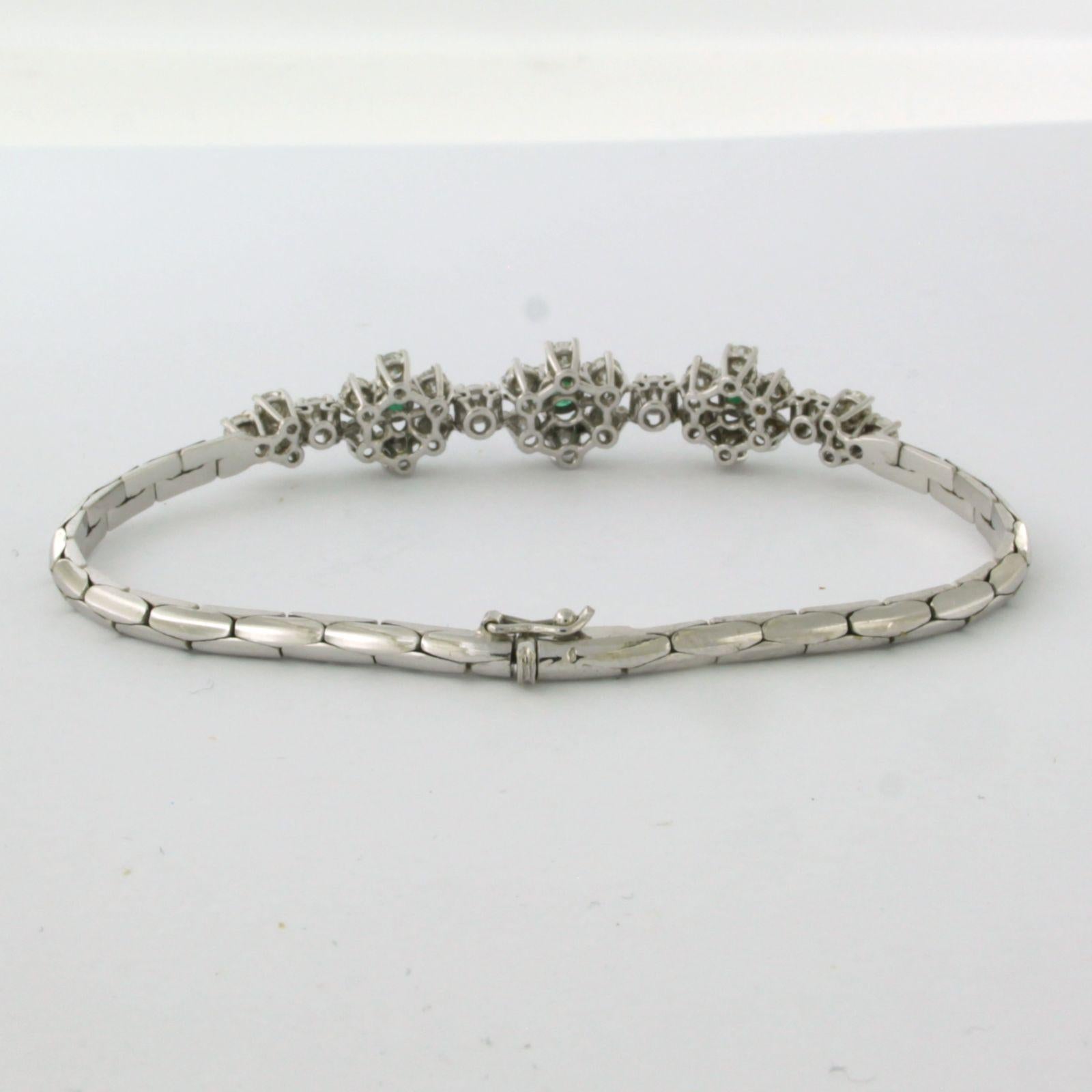 Pulsera con esmeralda y diamantes talla brillante hasta 2,50ct Oro blanco de 18k en Excelente estado para la venta en The Hague, ZH