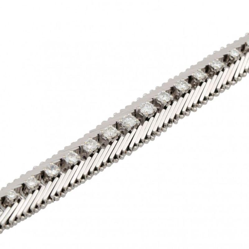 Brilliant Cut Bracelet with 15 Brilliant-Cut Diamonds Total Approx. 1.37 Ct, 'Engraved' For Sale