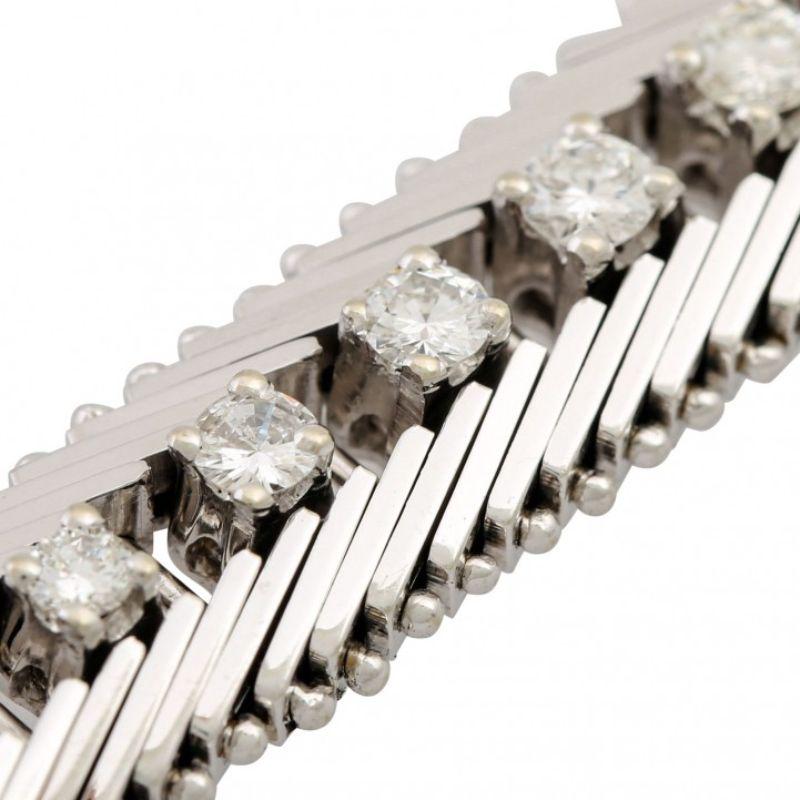 Bracelet with 15 Brilliant-Cut Diamonds Total Approx. 1.37 Ct, 'Engraved' In Good Condition For Sale In Stuttgart, BW
